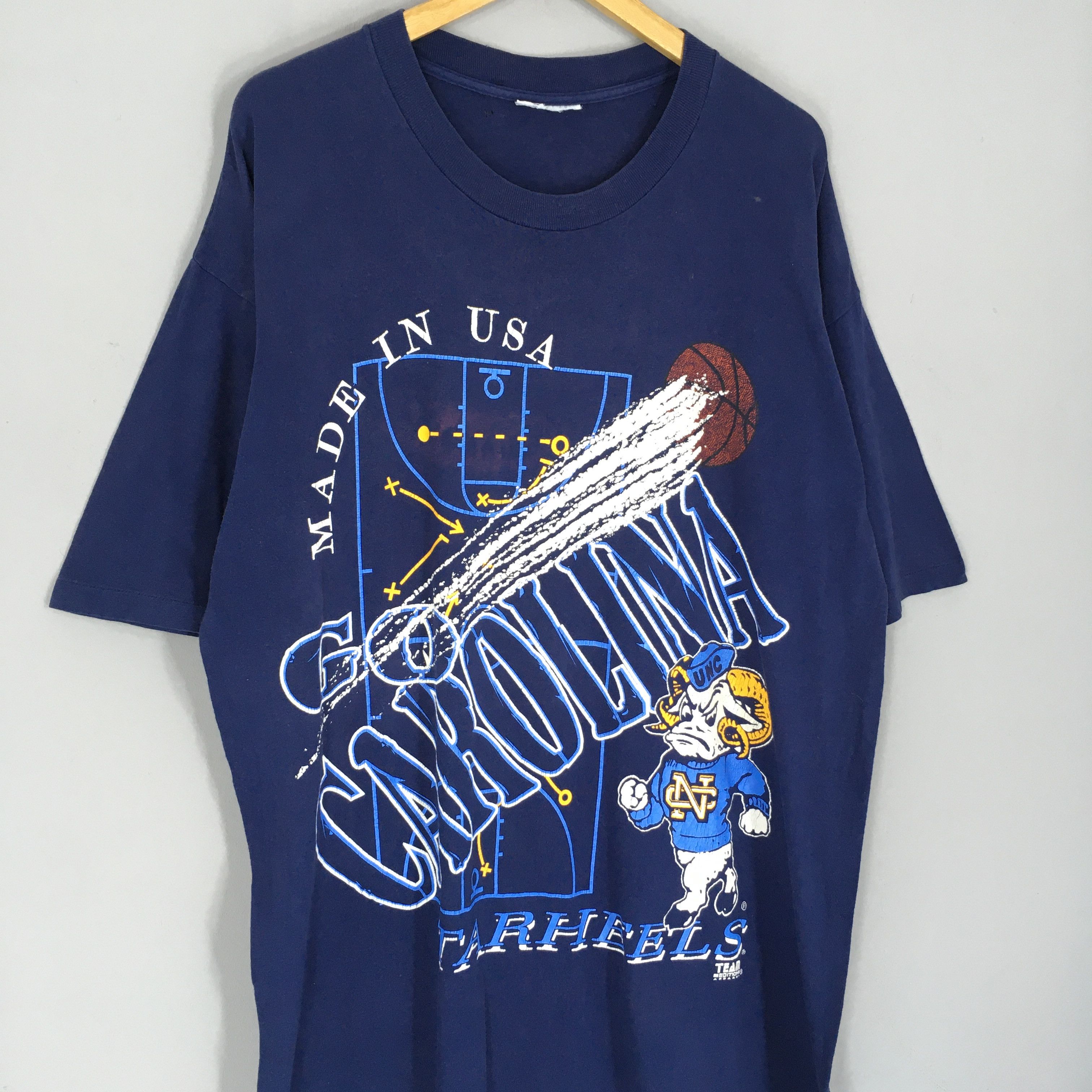 NCAA Vintage North Carolina Tar Heels NCAA T Shirt Oversize Size US XXL / EU 58 / 5 - 4 Thumbnail