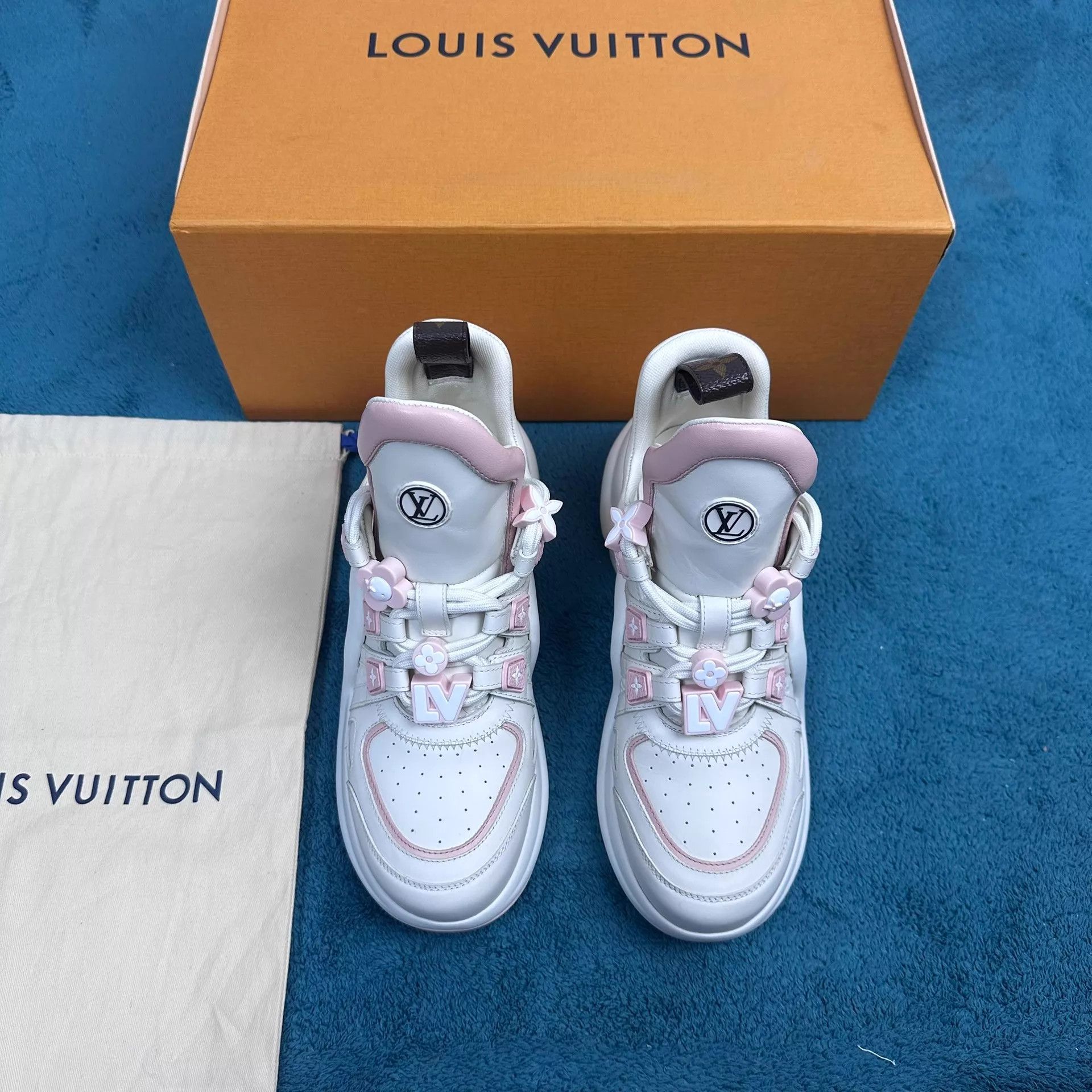 Louis Vuitton LV Archlight 1.0 Sunflower Charm White/Pink 36.5 Size US 6 / IT 36 - 1 Thumbnail
