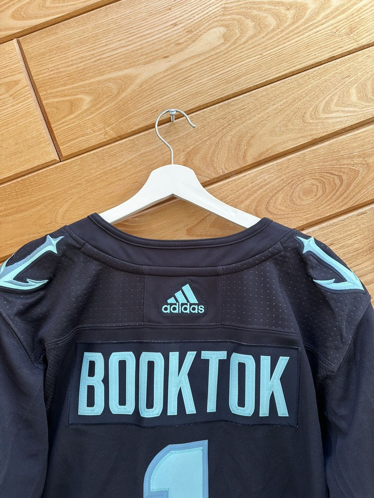 NHL Jersey Adidas NHL Kraken BOOKTOK 1 Size US L / EU 52-54 / 3 - 14 Thumbnail