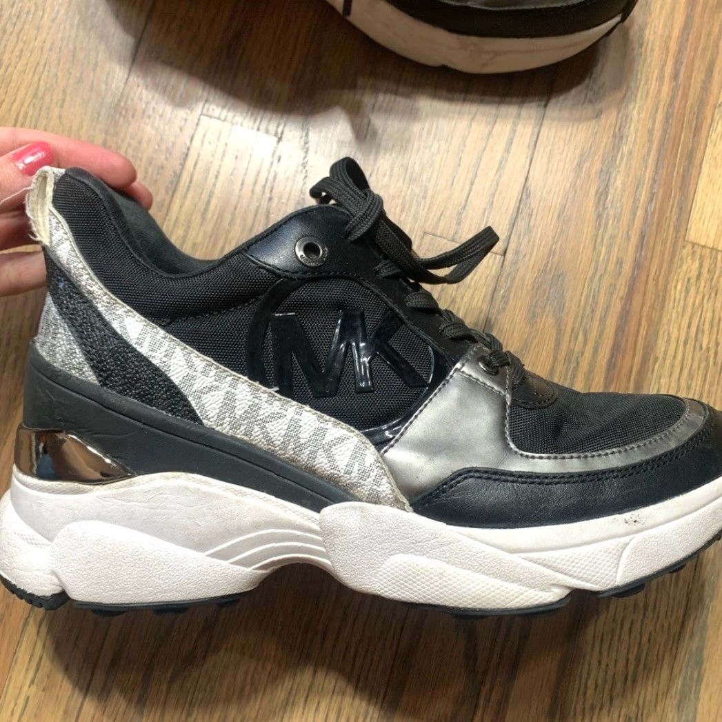 Michael Kors Michael kors chunky trainer 8.5 Size US 9 / IT 39 - 2 Thumbnail