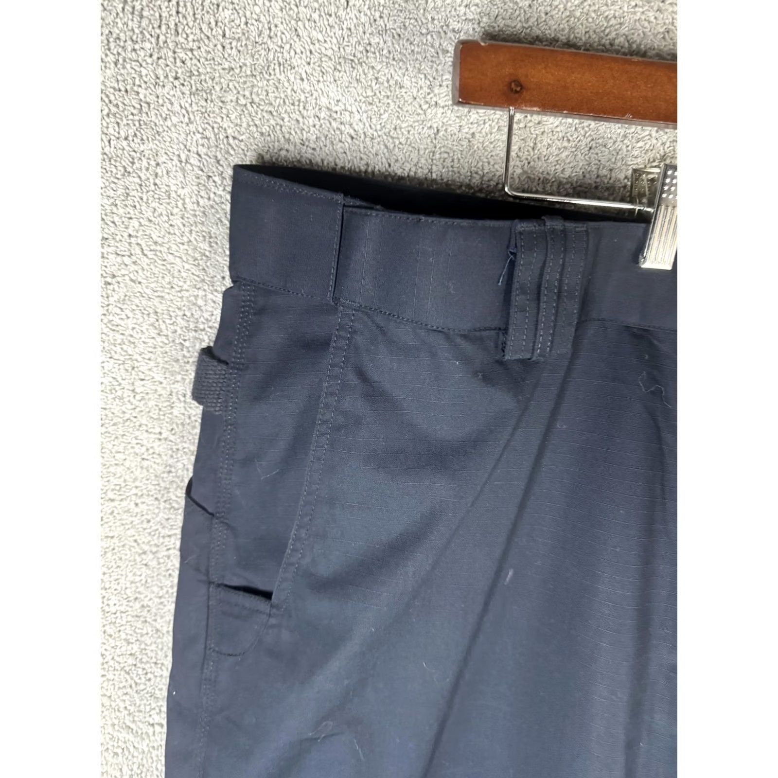 Vintage 5.11 Tactical Pants Mens 44x32 Navy Blue Cargo Ripstop Workwear Outdoor Utility Pants Mens 44 Blue Size US 44 / EU 60 - 2 Thumbnail