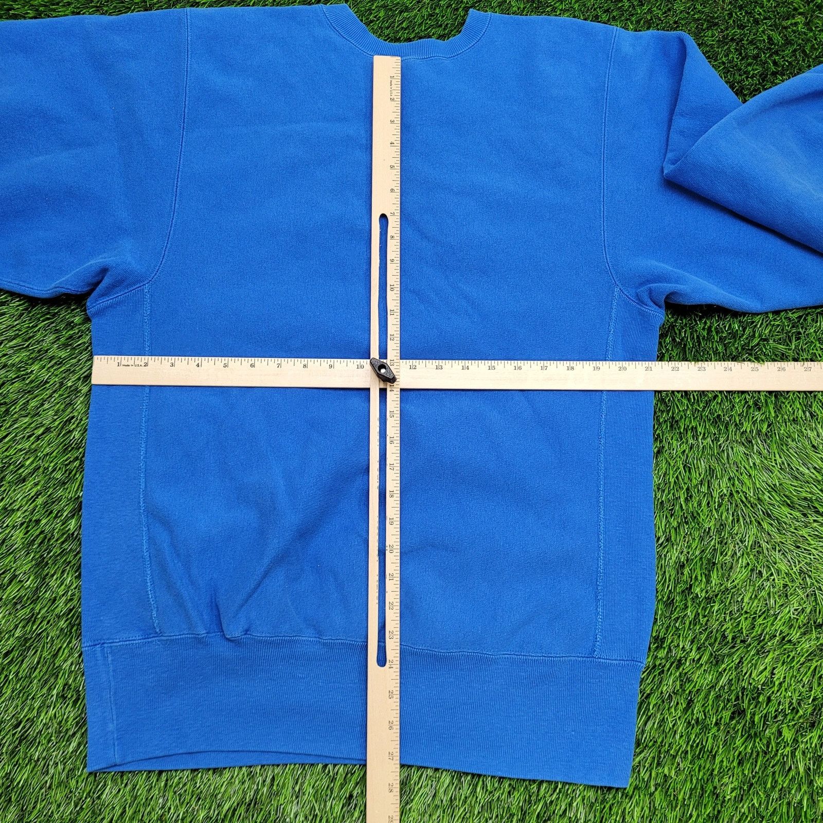 Champion Vintage Champion Sweatshirt L/XL 21x27 Reverse-Weave Script Size US XL / EU 56 / 4 - 4 Thumbnail