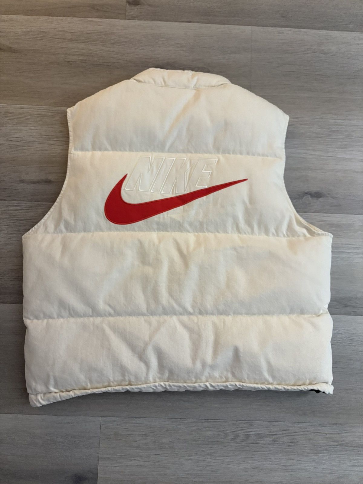 Supreme Nike Denim Puffer Vest SS24 Natural - www.disolcolor.com
