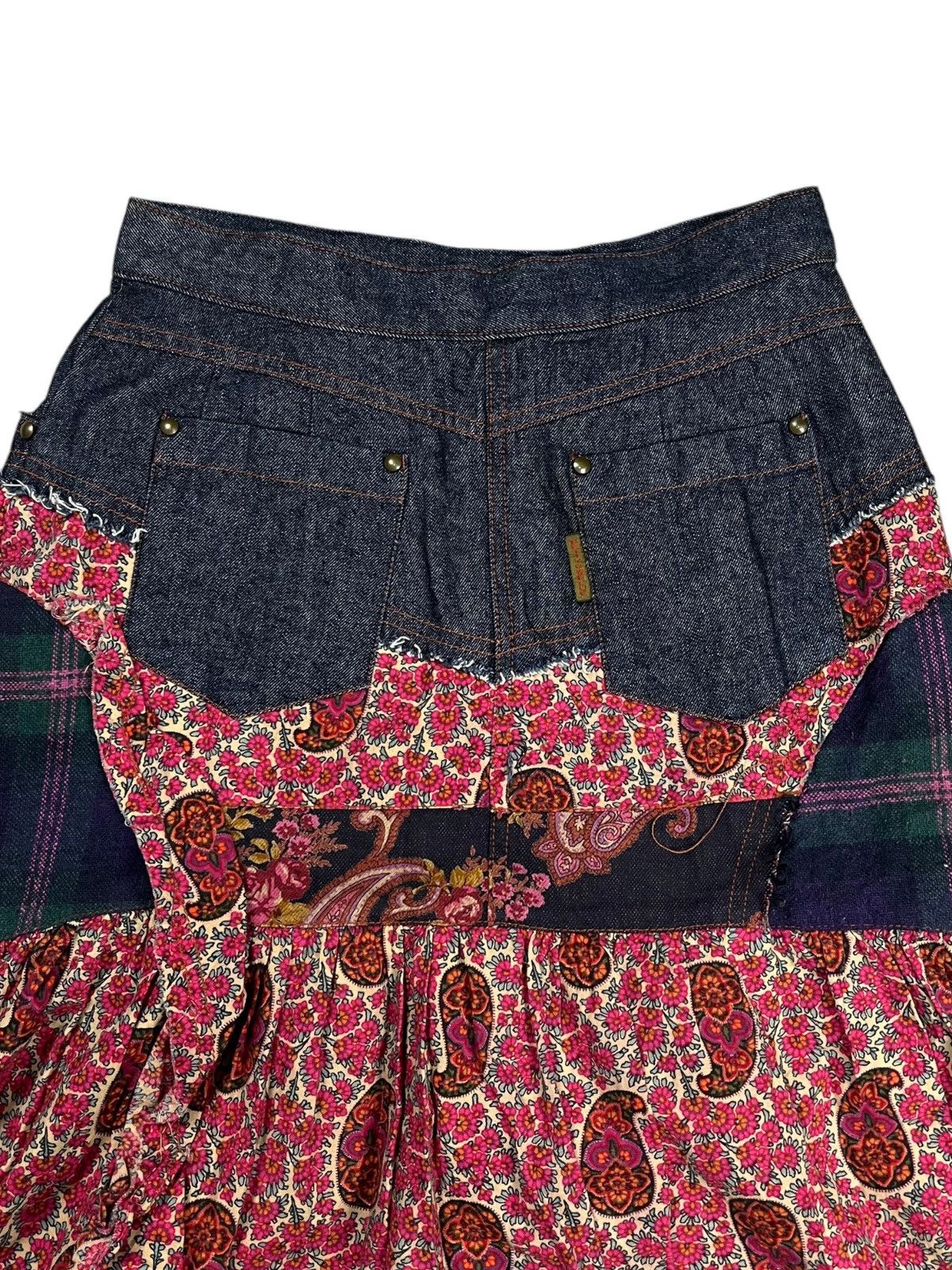 Angel Blue 2000s Bettys Blue - Fantasy Floral Ruffle Skirt Size 28" / US 6 / IT 42 - 7 Thumbnail