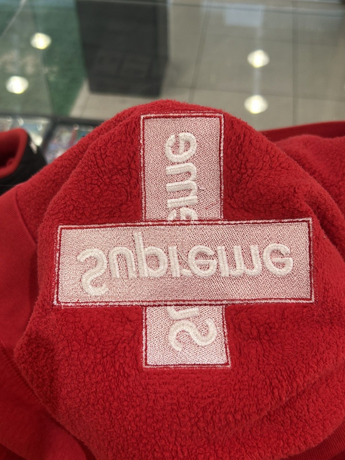 Supreme Supreme cross box logo red hoodie Size US L / EU 52-54 / 3 - 8 Thumbnail