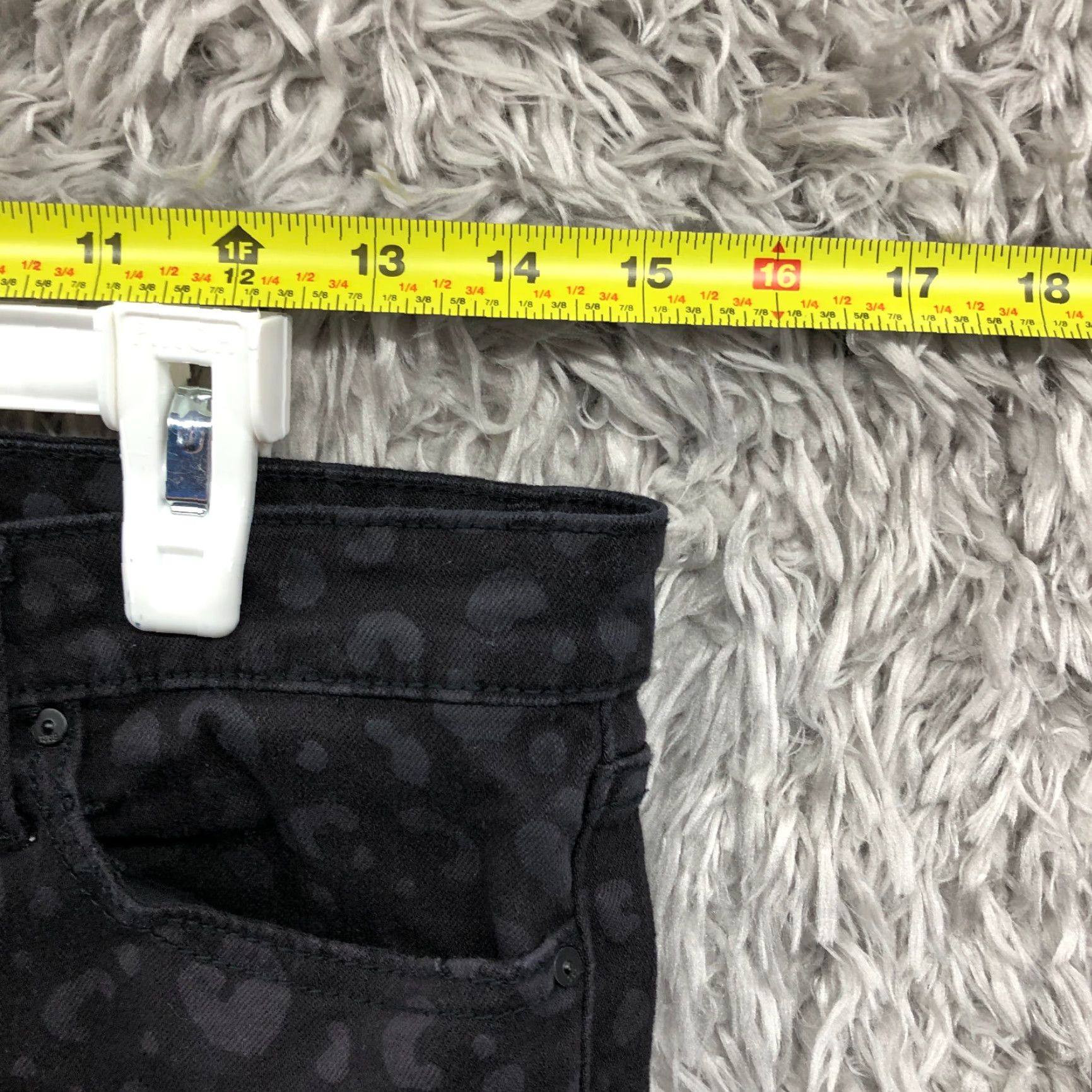 Gap Gap Legging Jeans Size 6 Womens Mid Rise Dark Wash Black Denim Cheetah Leopard Size 28" / US 6 / IT 42 - 2 Thumbnail