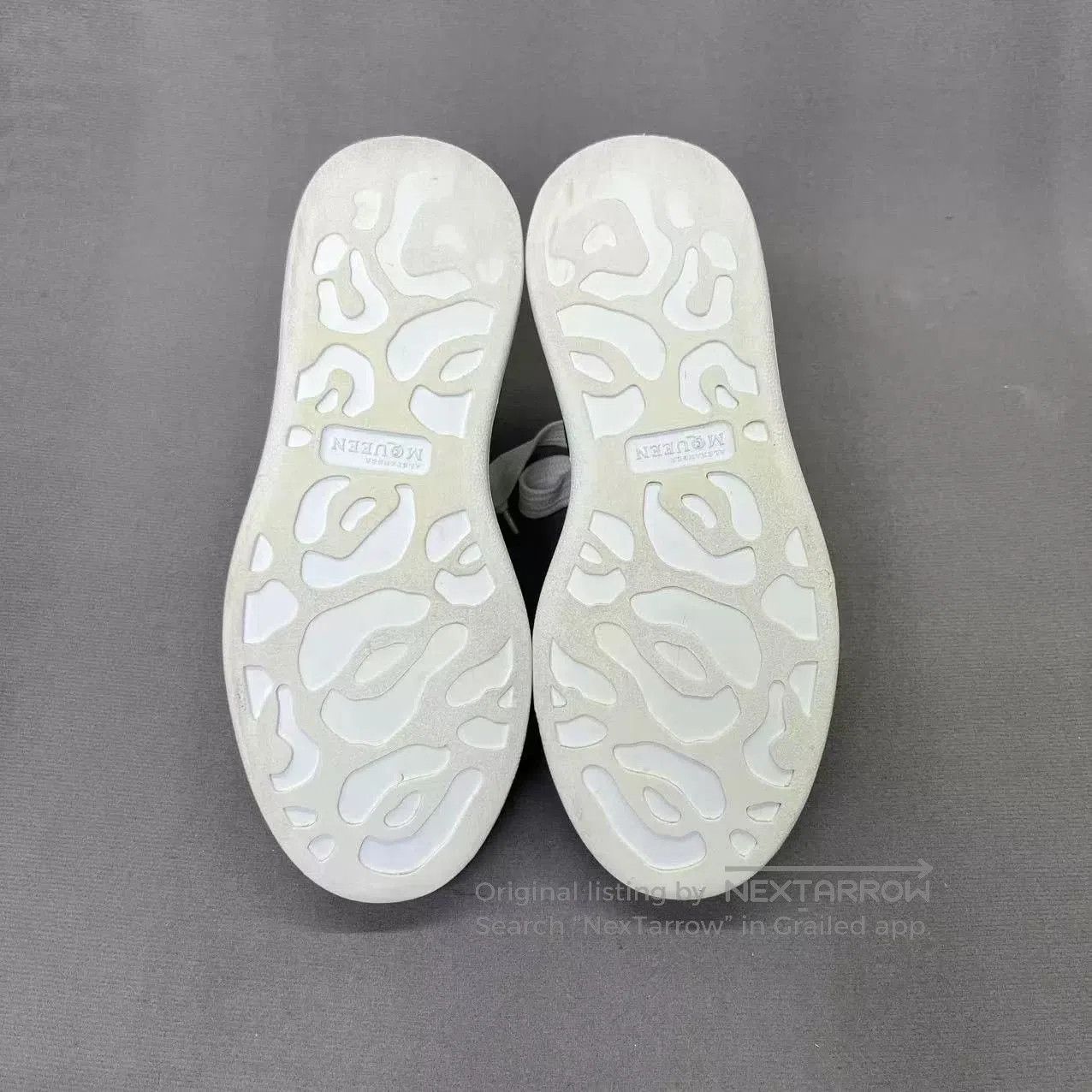 Alexander McQueen Alexander McQueen Suede Black Tail White Sneakers. Size US 5 / IT 35 - 5 Thumbnail