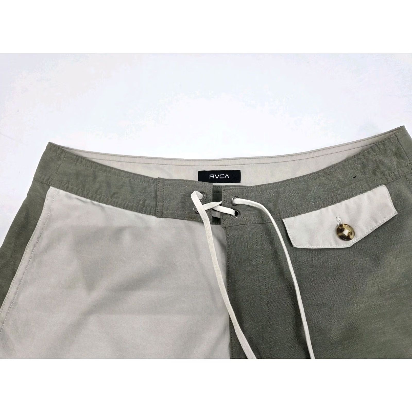 RVCA RVCA Mens Hybrid Shorts Front Pocket Zippered Drawstring Size 31 Green/Beige Regular Inseam 5in Lightweight Quick Dry Beach Casual Mens Size US 31 - 3 Thumbnail