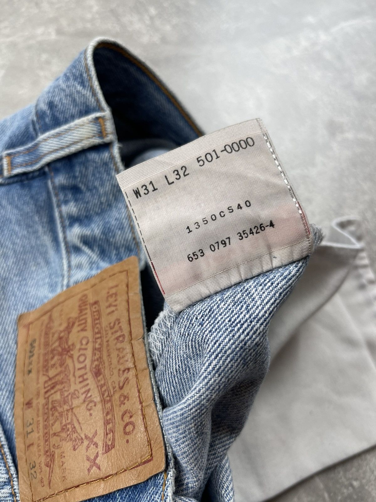 Levi's × Vintage Vintage Levis 501xx Light Blue Jeans Size US 31 - 13 Thumbnail