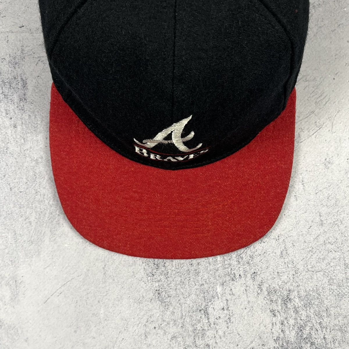 MLB Vintage Atlanta Braves wool rare MLB cap 90’s Size ONE SIZE - 5 Thumbnail