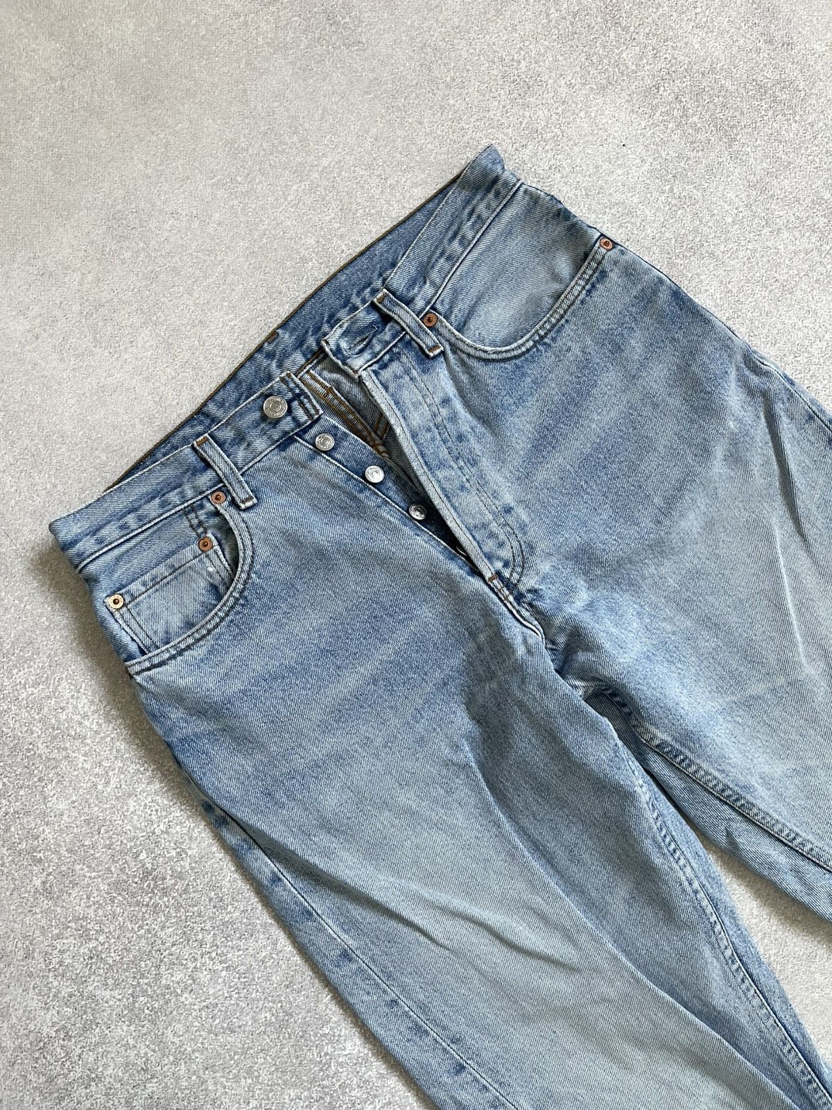 Levi's Vintage Levis 507 Classic Straight Light Blue Washed Jeans Size US 30 / EU 46 - 7 Thumbnail