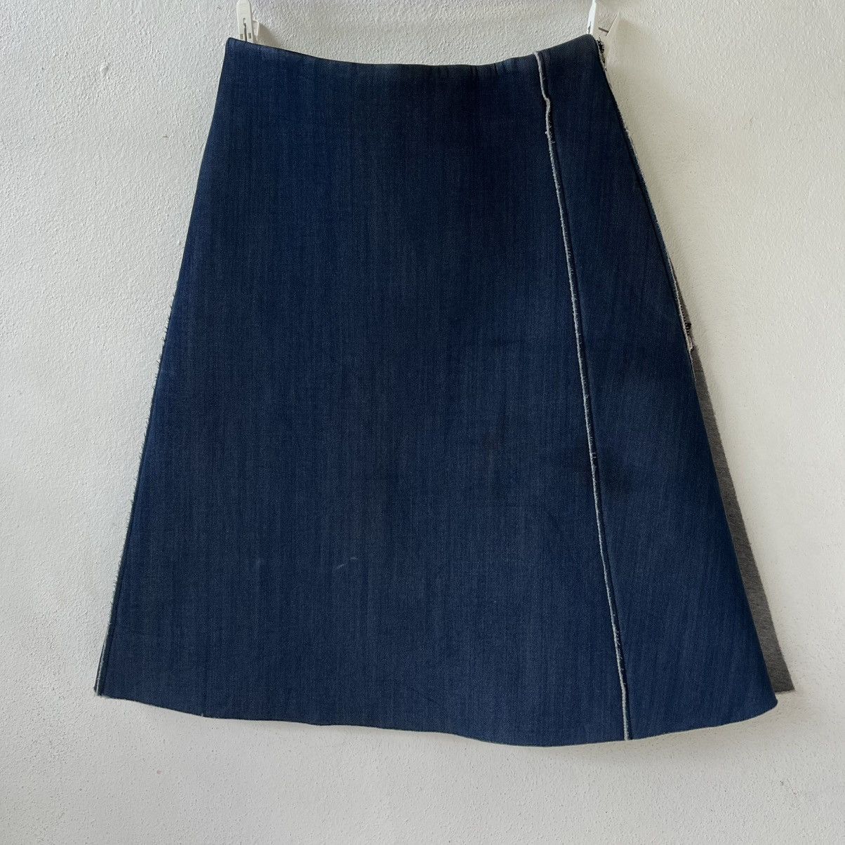 Acne Studios Acne / Ray BEAMS Asymmetrical Wrap Skirt Size 26" / US 2 / IT 38 - 1 Thumbnail