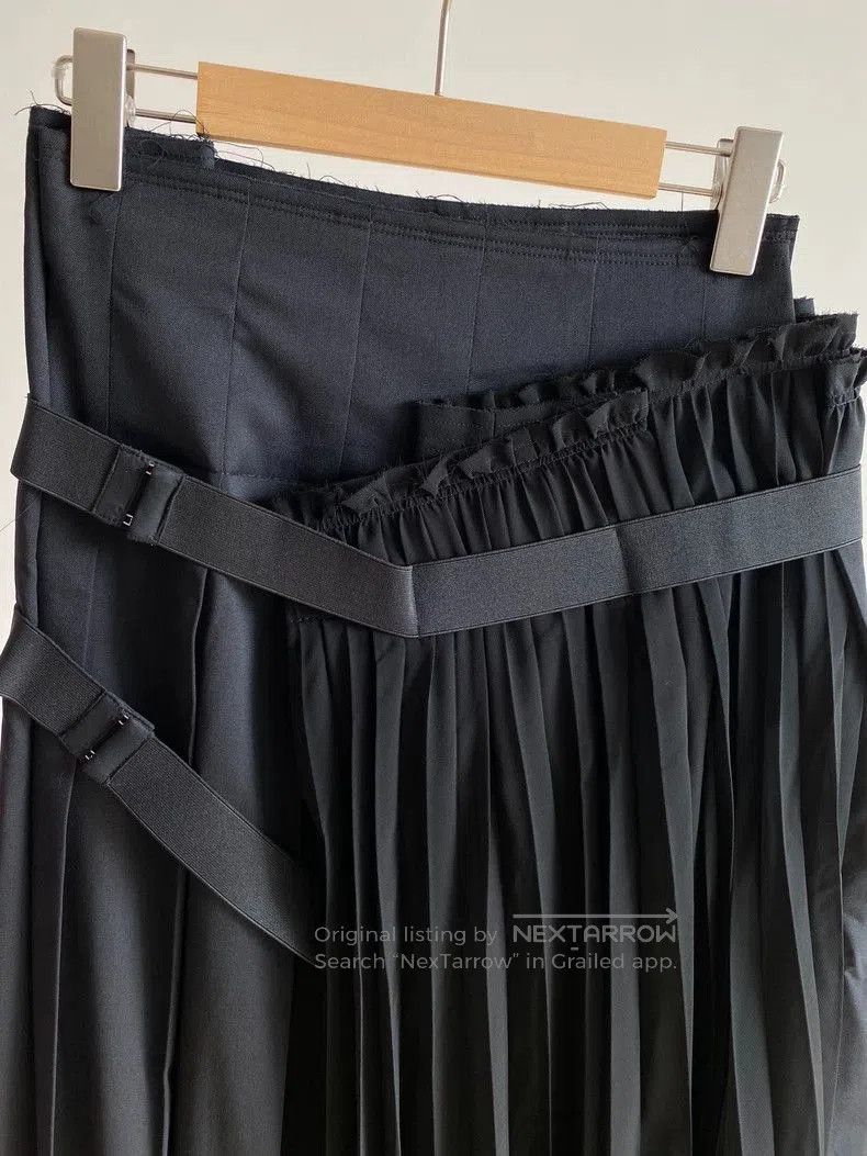 Comme des Garcons COMME des GARCONS Asymmetric Pleated Skirt. Size US 26 / EU 42 - 3 Thumbnail