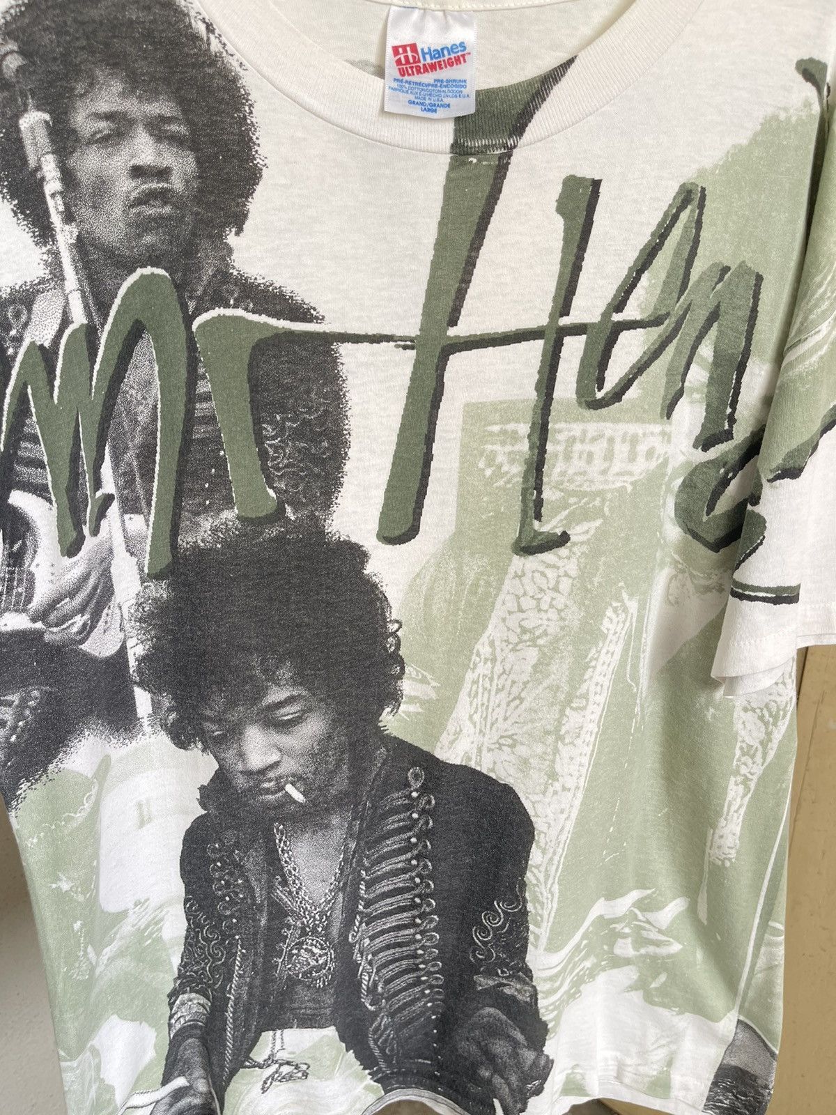 Vintage Vintage 1994 Jimi Hendrix All Over Print T Shirt Size US L / EU 52-54 / 3 - 3 Thumbnail