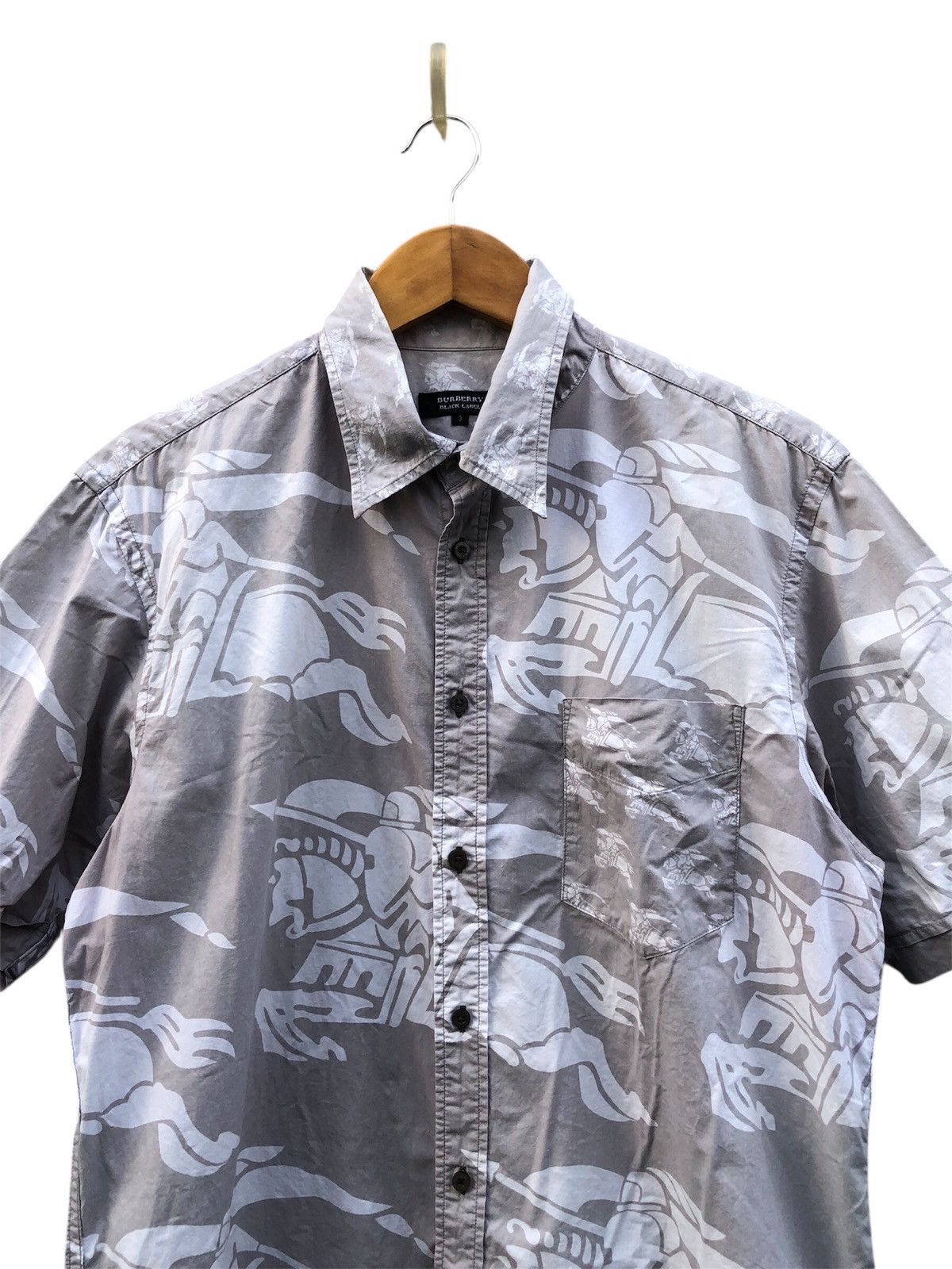 Burberry Burberry Black Label Fullprint Logo Button Ups Size US M / EU 48-50 / 2 - 4 Thumbnail