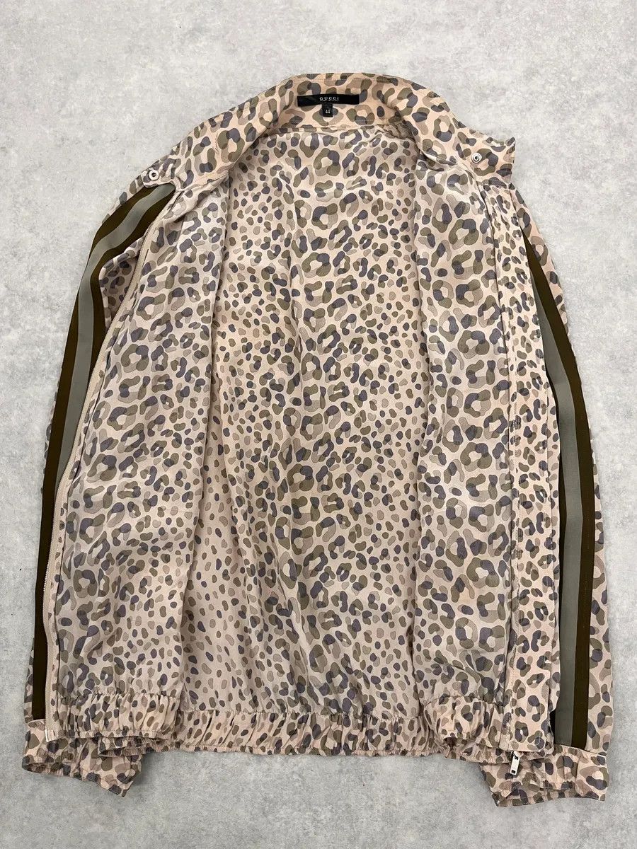 Gucci SS2011 Gucci Leopard Camo White Silk Jacket Size US S / EU 44-46 / 1 - 8 Thumbnail
