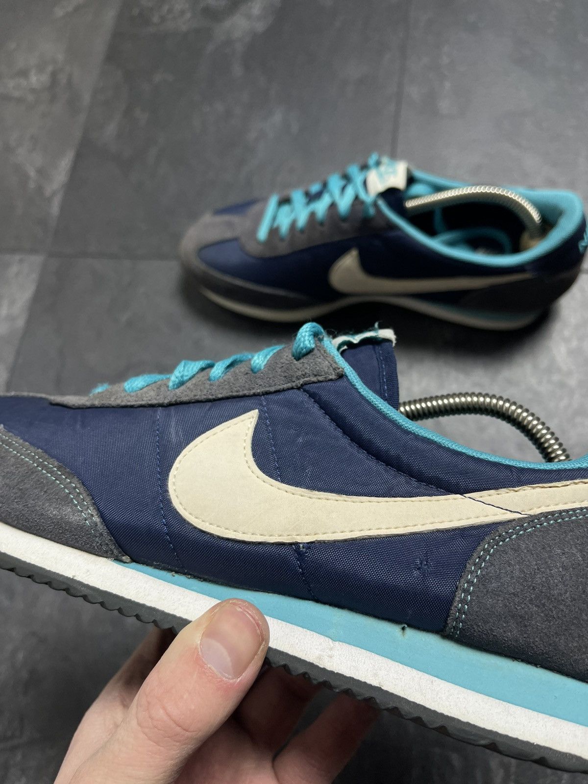Streetwear Nike vintage low top 90s sneakers Size US 7 / EU 40 - 9 Thumbnail