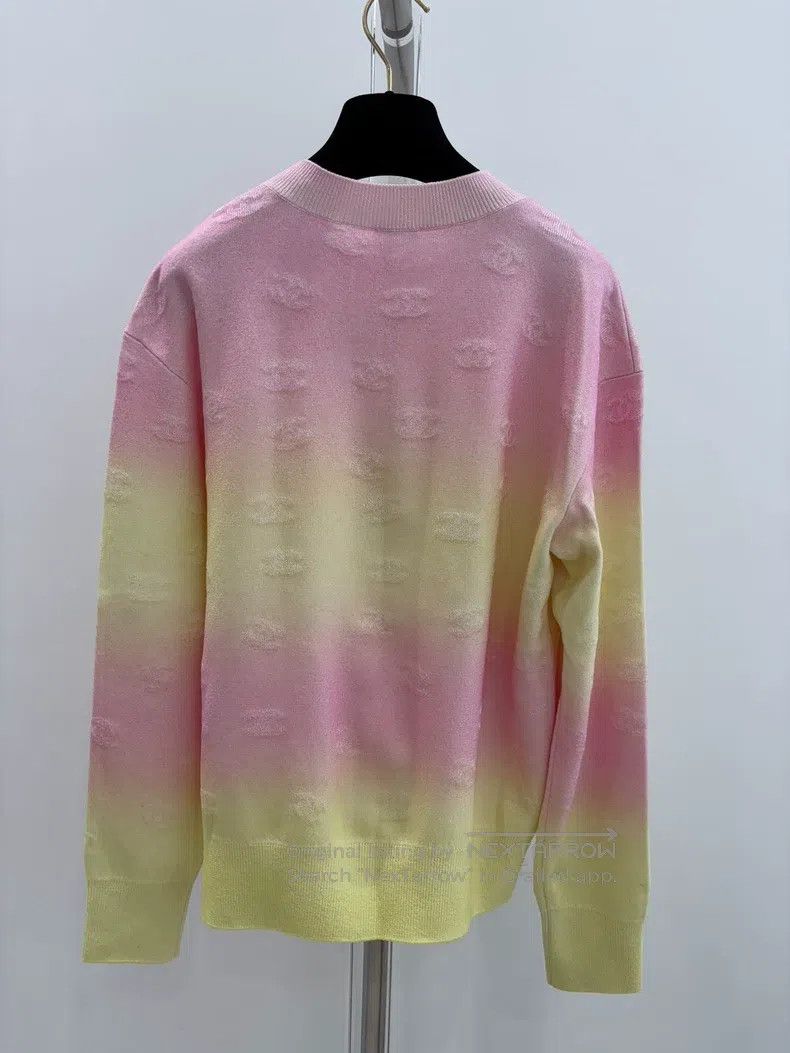 Chanel Chanel Pink gradient dark pattern knit sweater Size XS / US 0-2 / IT 36-38 - 2 Thumbnail