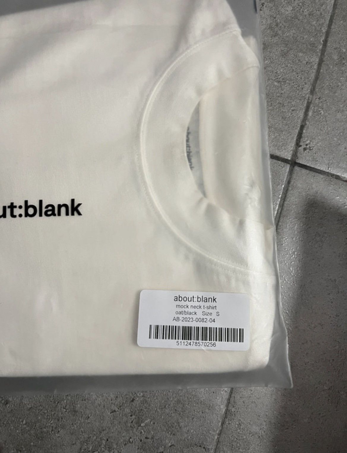 About:Blank about:blank mock neck box t-shirt - ecru (S) Size US S / EU 44-46 / 1 - 6 Thumbnail