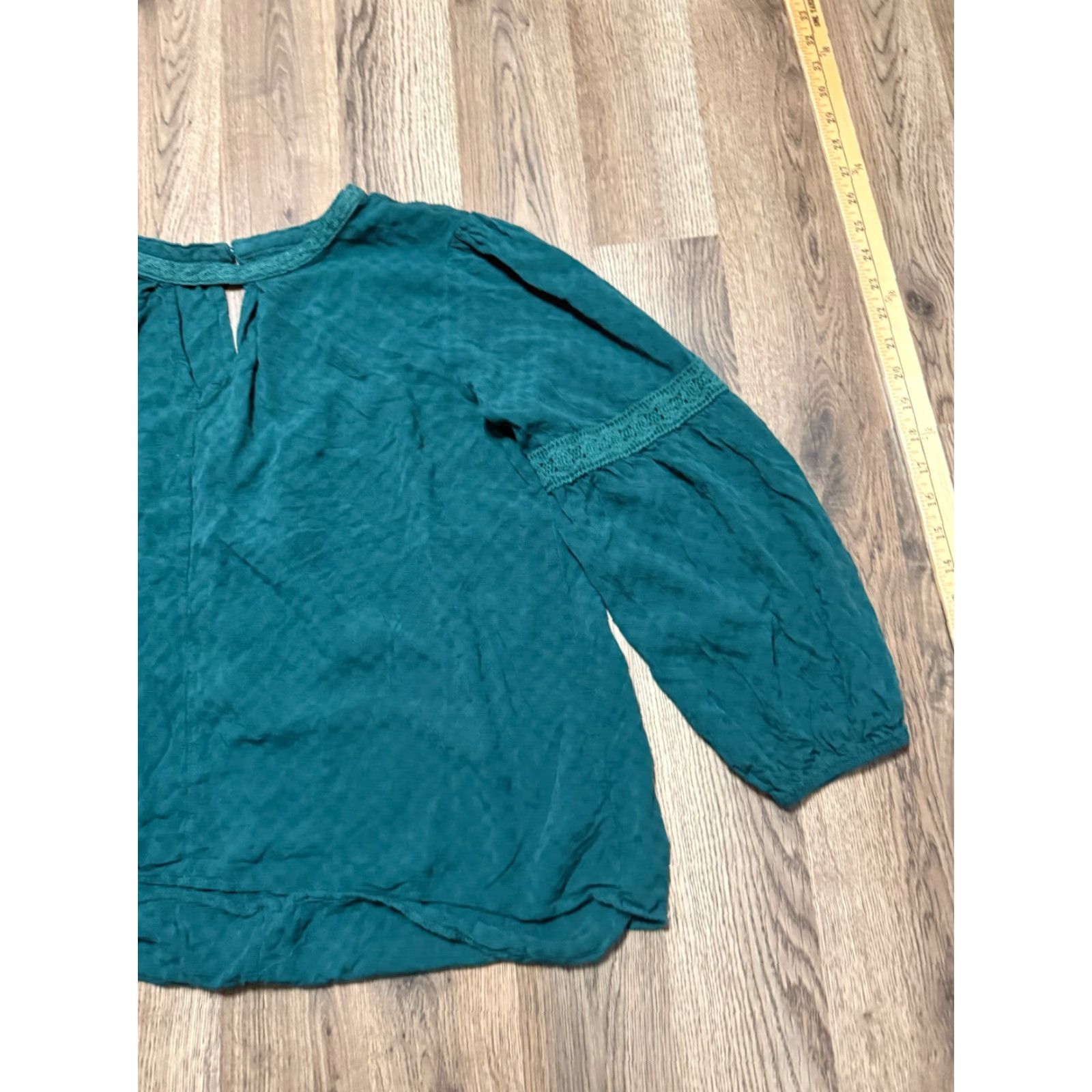 Vintage Maurices Blouse Women's Size Large Green Long Sleeve V-neck Shirt Adult Womens Regular Pullover Casual Lightweight Polyester Modern 90s? Size L / US 10 / IT 46 - 4 Thumbnail