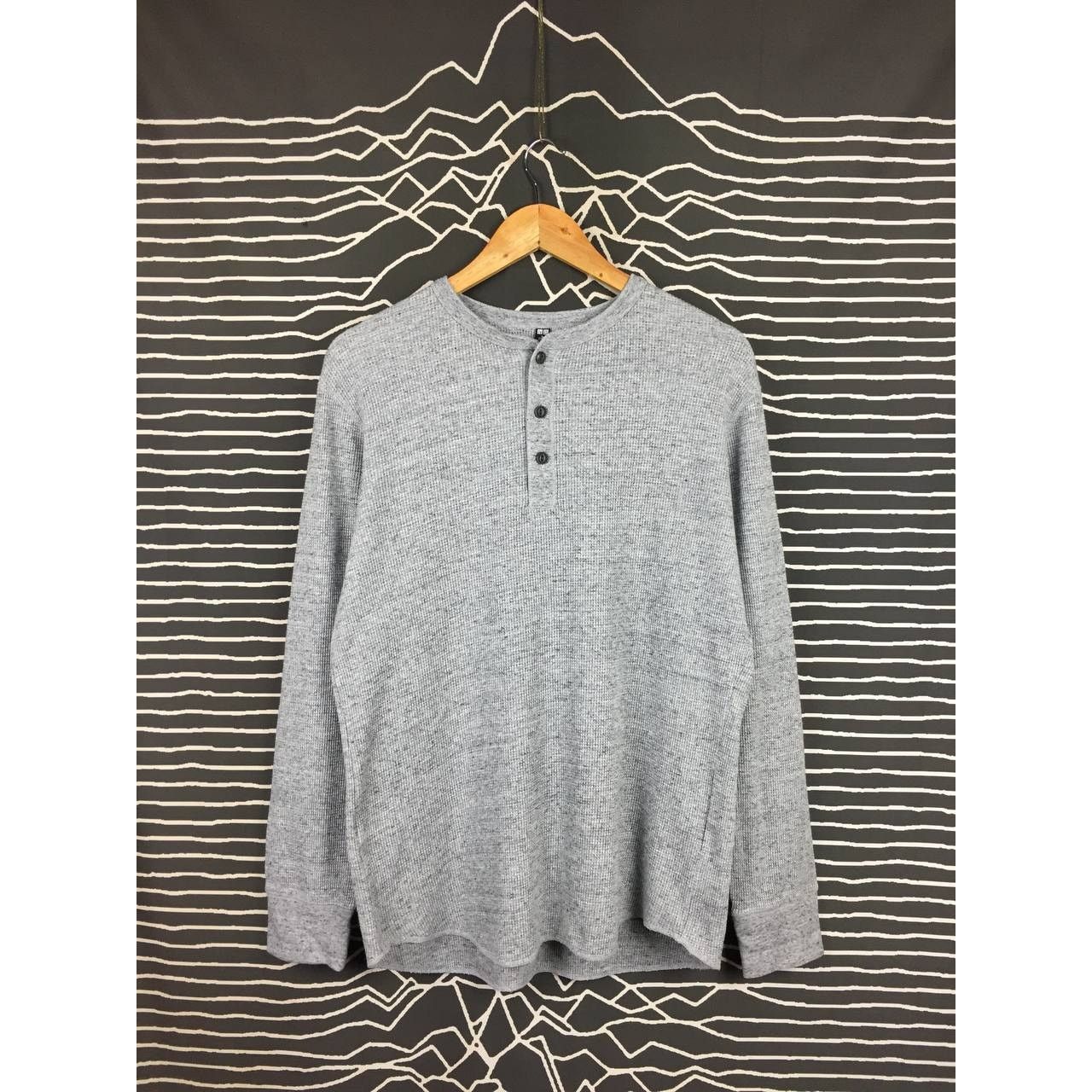 Japanese Brand × Uniqlo Uniqlo Waffle T-Shirt Henley Neck Longsleeve Tee Size L Size US L / EU 52-54 / 3 - 2 Thumbnail