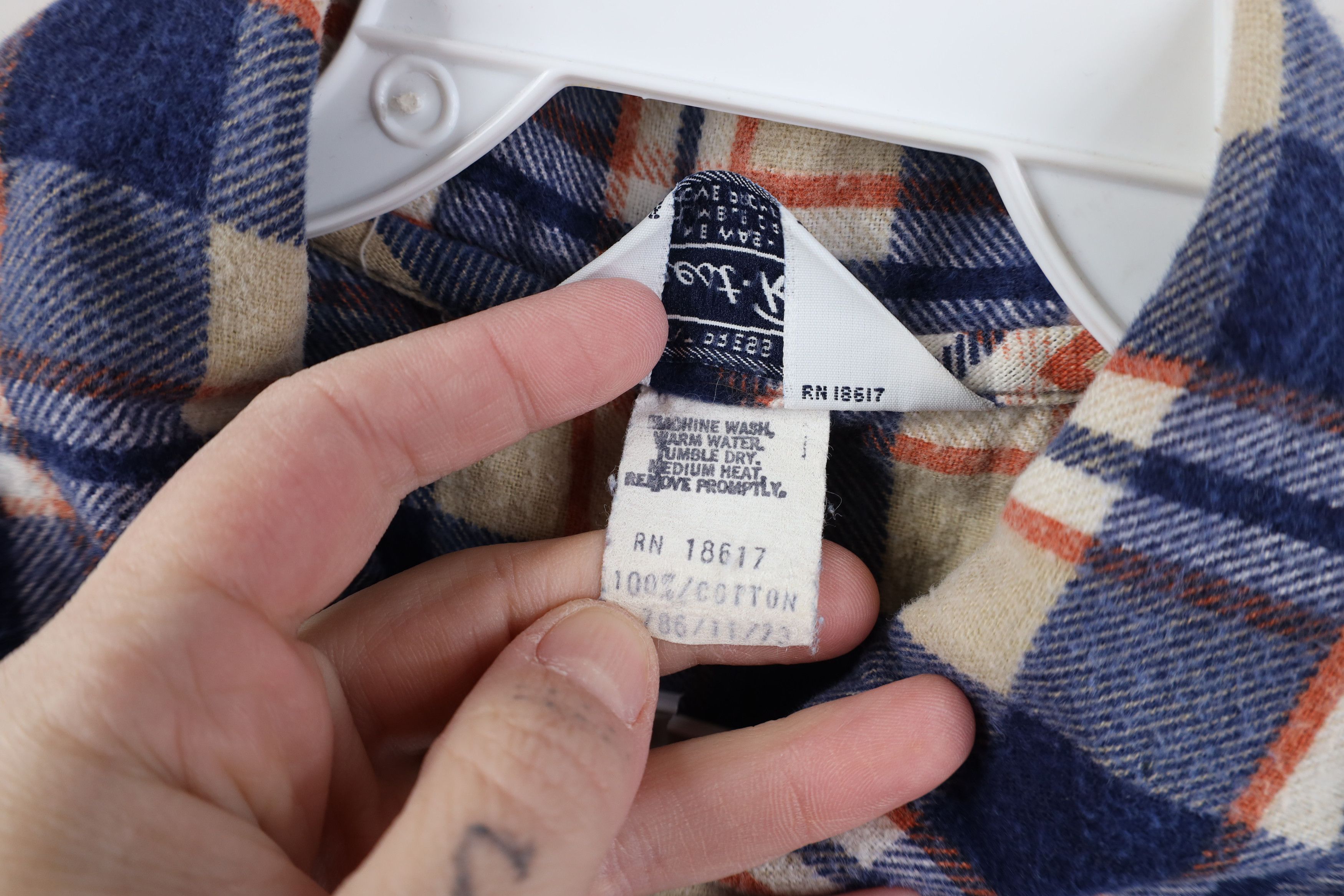 Vintage Vintage 60s 70s Streetwear Collar Button Shirt Plaid USA Size US S / EU 44-46 / 1 - 5 Thumbnail