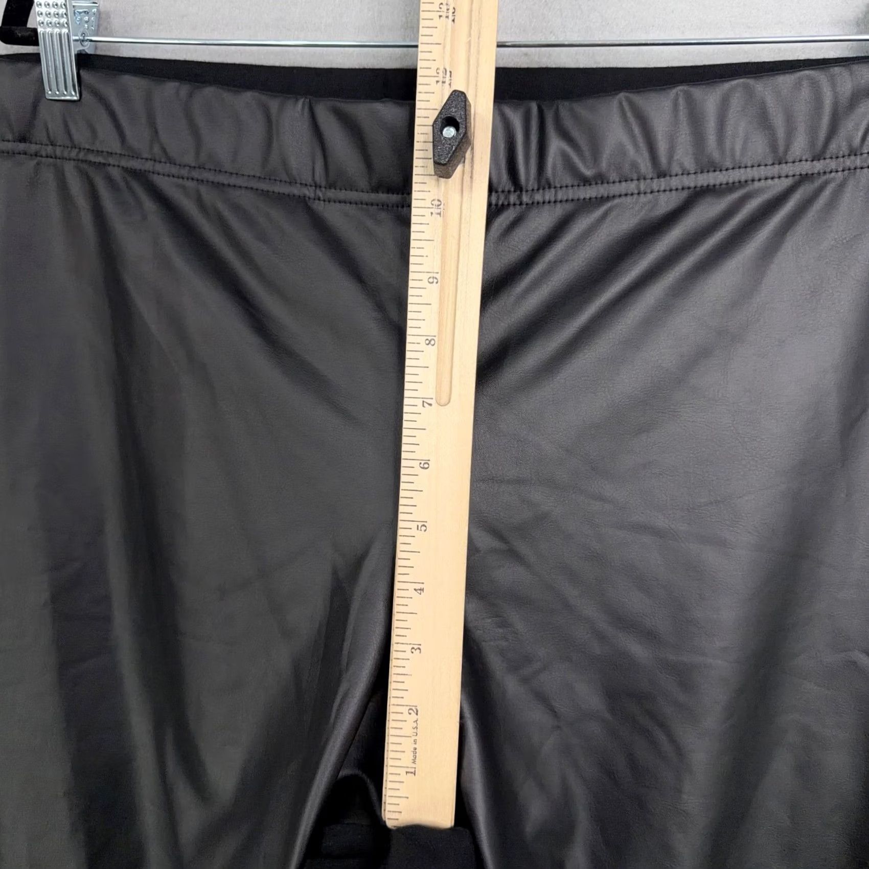 Old Navy Old Navy Leggings Womens XXL Petite Black Faux Leather Mid Rise Ankle Size 27" / US 4 / IT 40 - 3 Thumbnail
