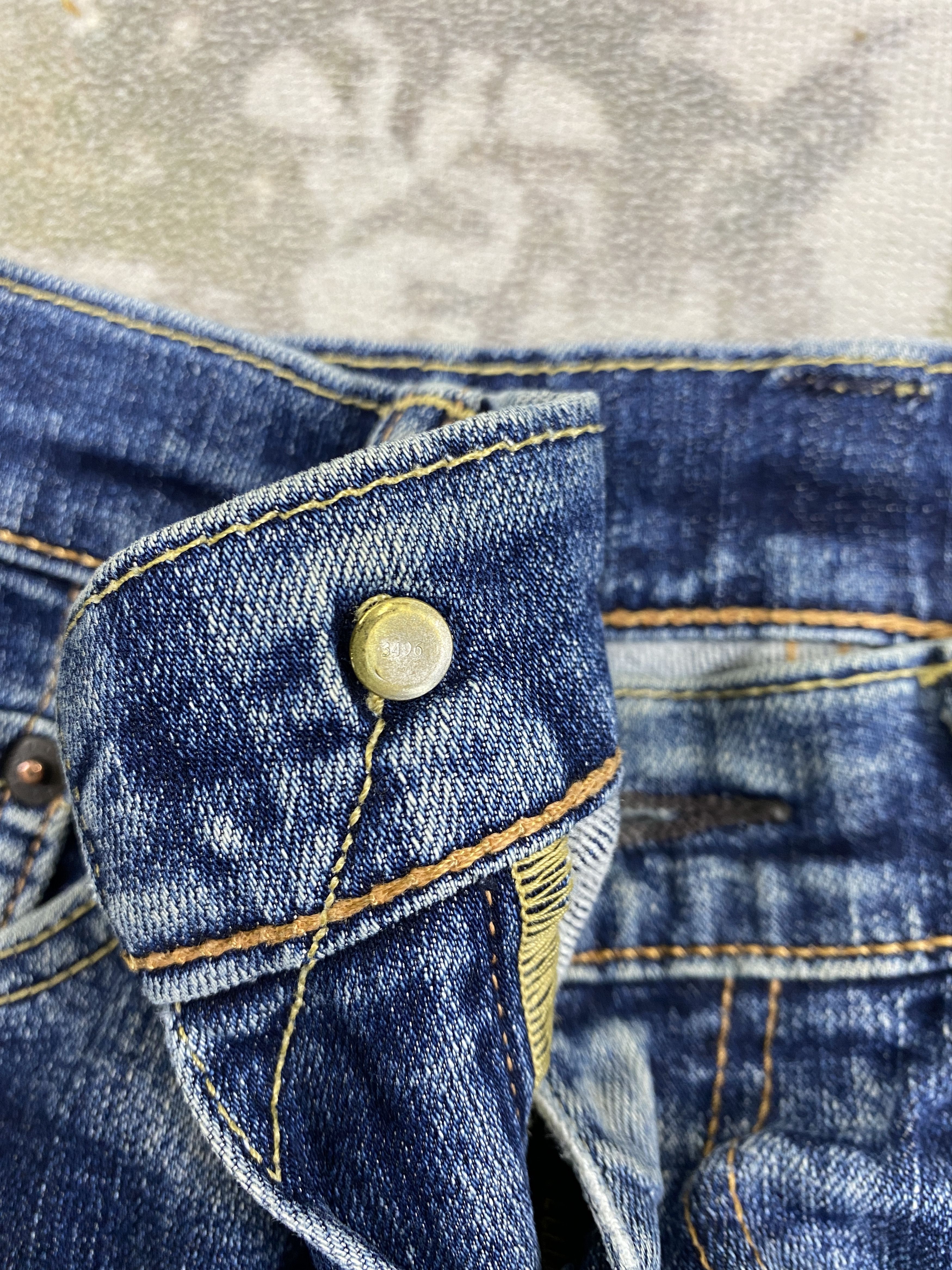 Levi's × Vintage Distressed Blue Vintage Levi's 505 Jeans 34x29 Denim- JN3755 Size US 34 / EU 50 - 6 Thumbnail
