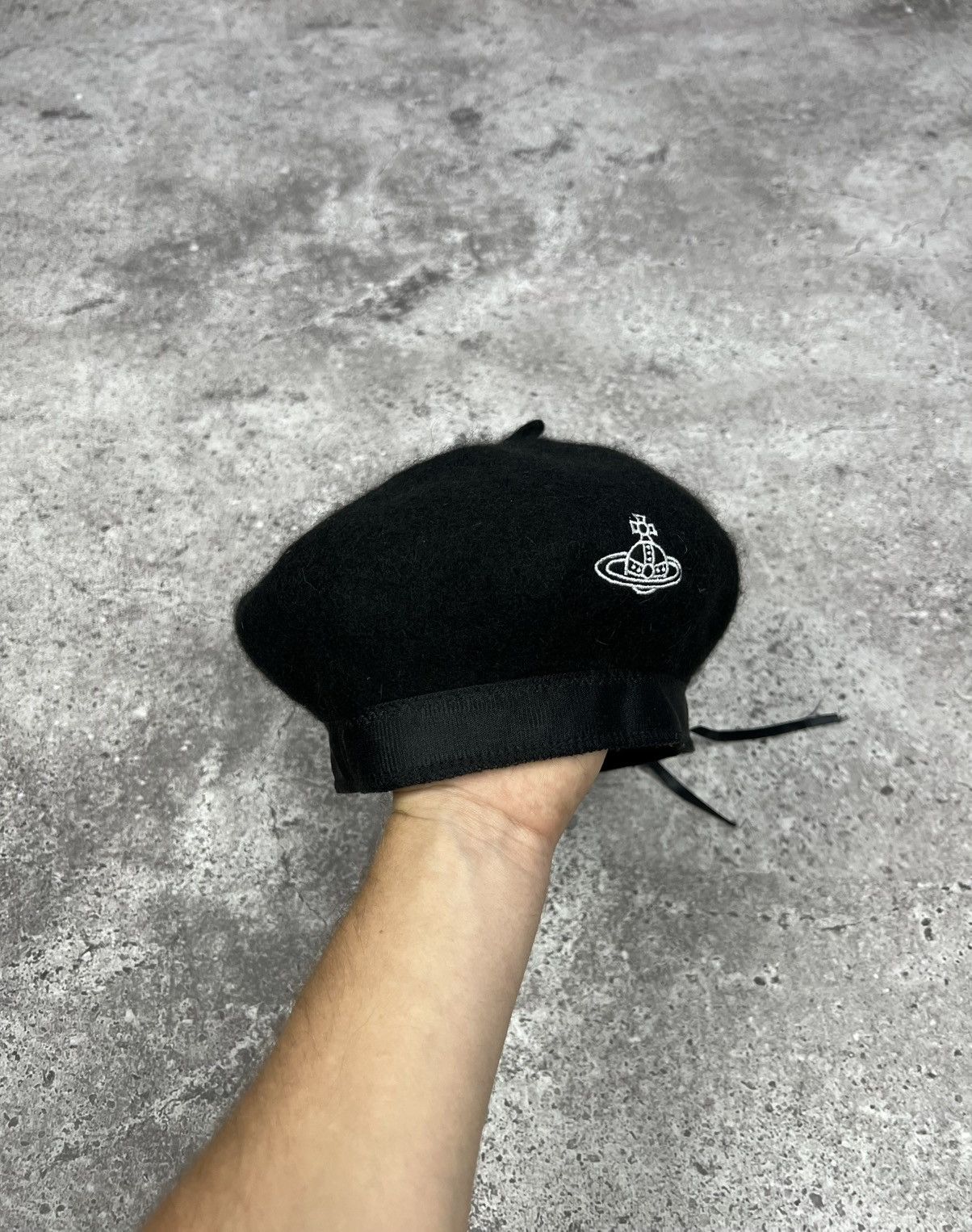Vivienne Westwood Black Beret | Grailed