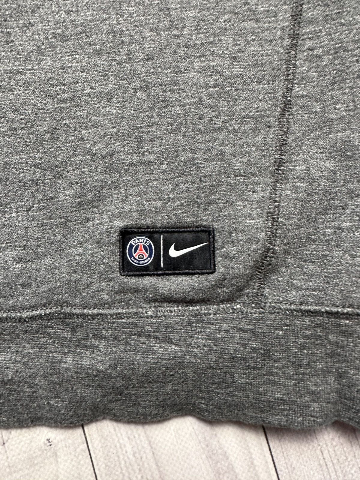 Nike × Vintage Vintage Nike PSG soccer sweatshirt size S Paris 1970 Size US S / EU 44-46 / 1 - 3 Thumbnail