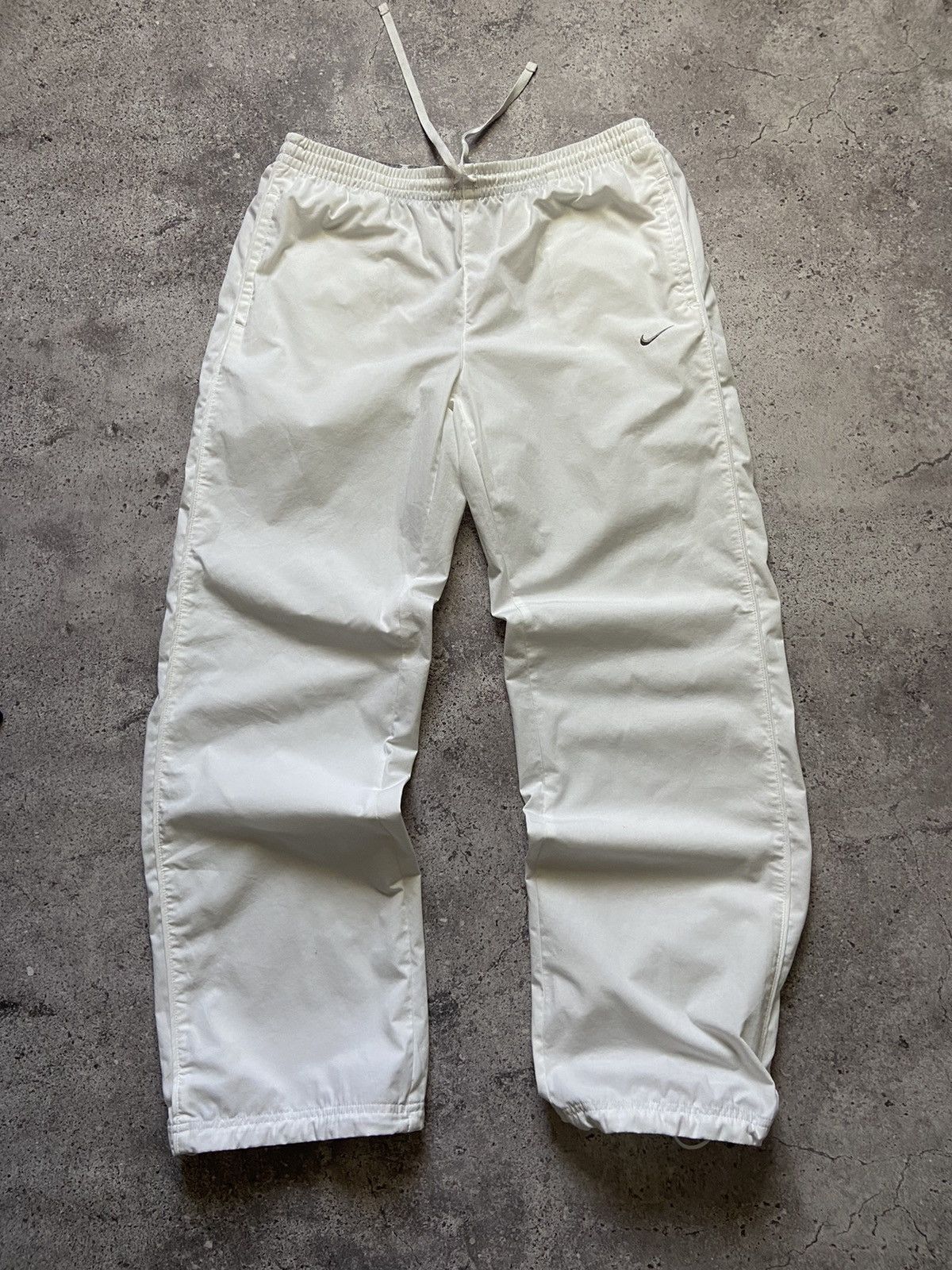 Nike Vintage Nike Track Pants Baggy White Size US 32 / EU 48 - 2 Thumbnail