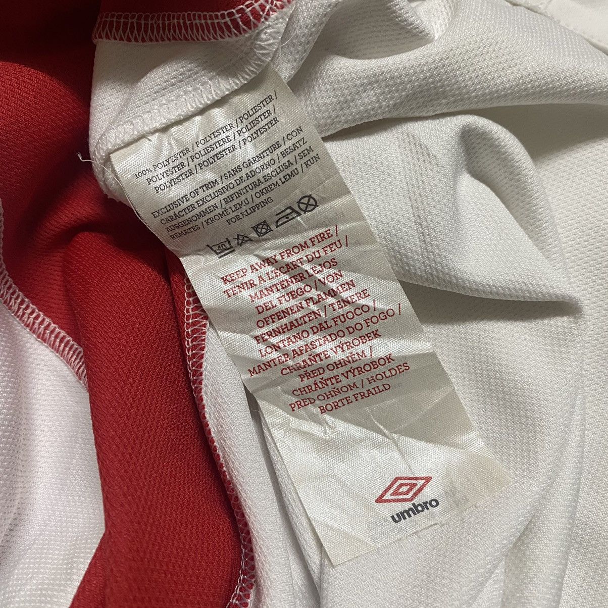 Umbro 125th Anniversary Southampton FC Home Jersey 2010 Size US S / EU 44-46 / 1 - 15 Thumbnail