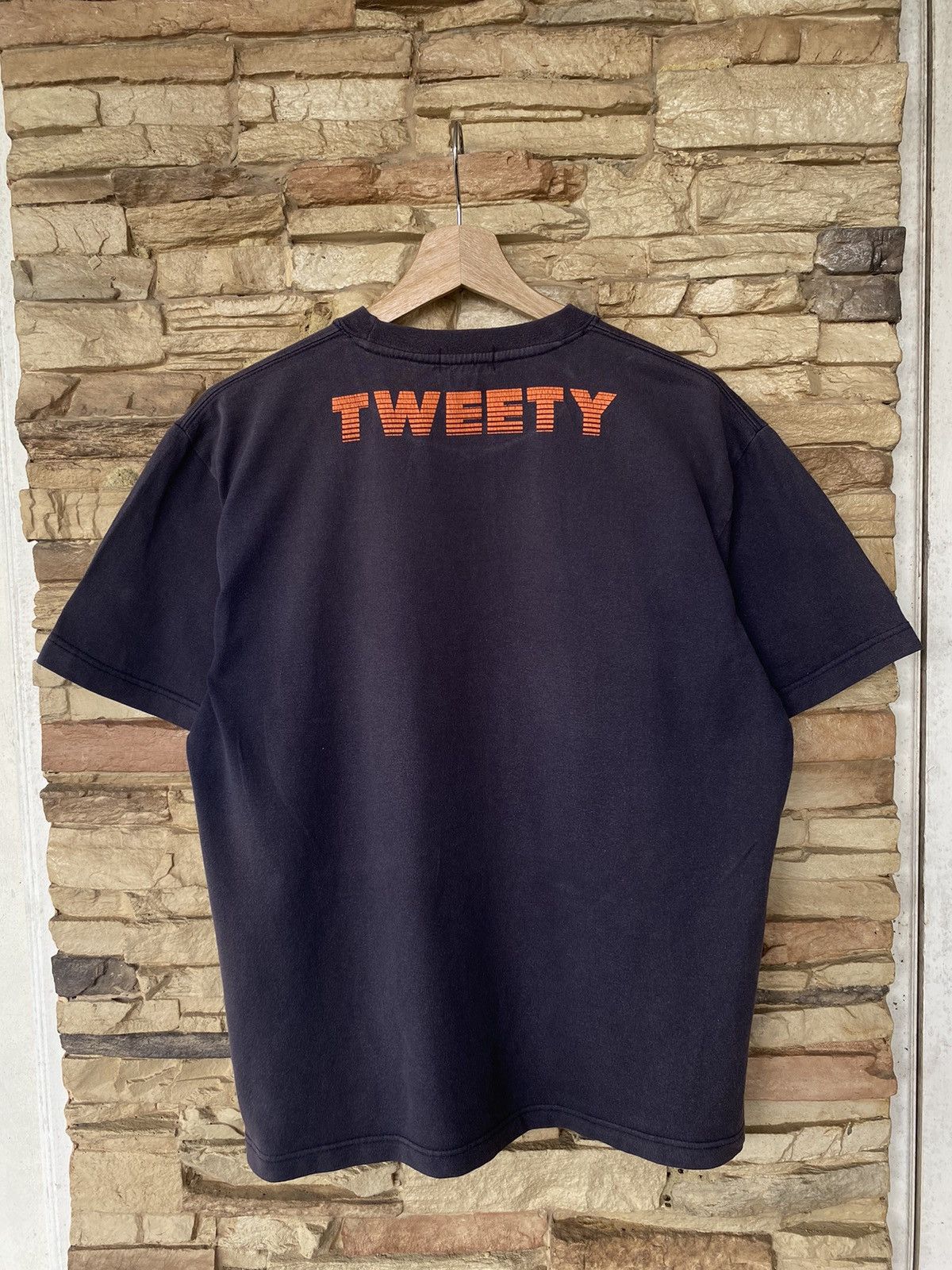 Vintage Vintage 90s Tweety Looney Tunes Cartoon Tees Distressed Faded Vtg Size US M / EU 48-50 / 2 - 7 Thumbnail