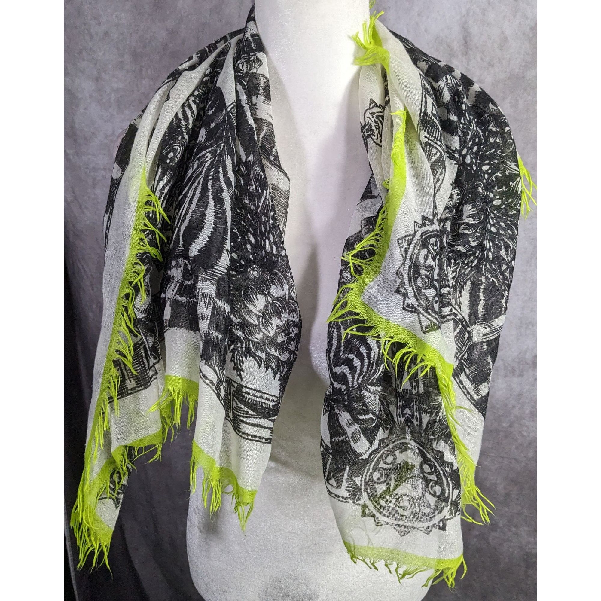 Other Echo Zebra Contrast Fringe Square Scarf Size ONE SIZE - 7 Thumbnail