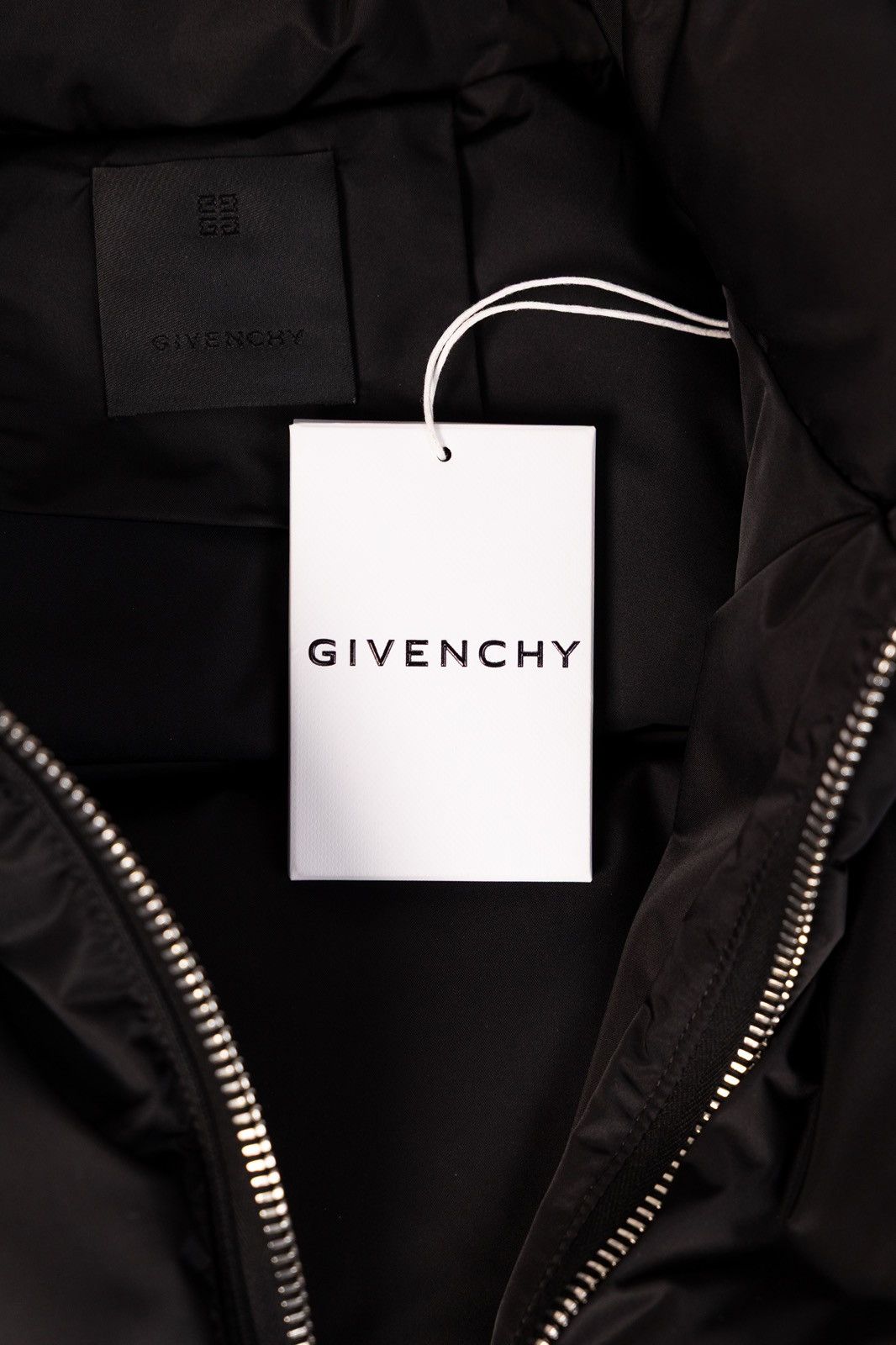 Givenchy Givenchy Buckle Puffer Vest Size US L / EU 52-54 / 3 - 7 Thumbnail