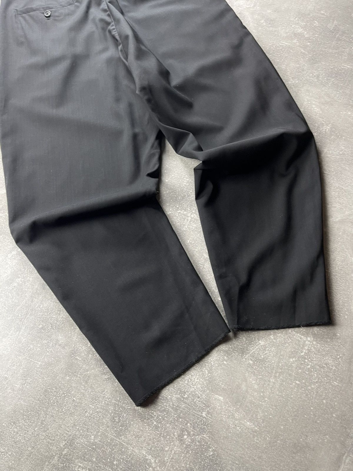 OAMC OAMC Avant-Garde Tailored Wool Cropped Trousers Black Size US 34 / EU 50 - 7 Thumbnail