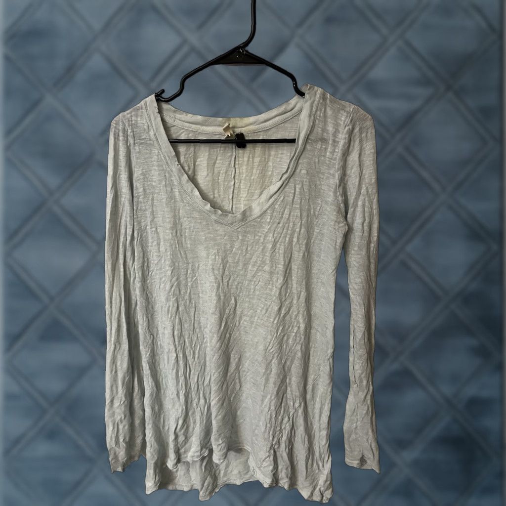 Vintage WE THE FREE Blouse Small Gray Women Oversized Long Sleeve V Neck Casual Shirt Size S / US 4 / IT 40 - 1 Thumbnail