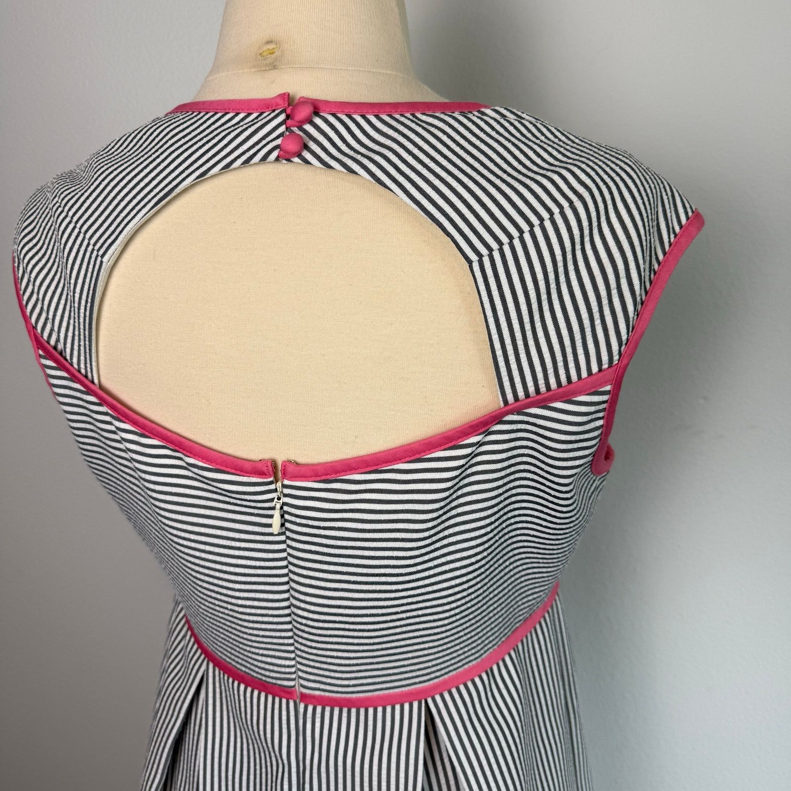 Other London Times Women's Blue Striped Dress with Pink details Size M / US 6-8 / IT 42-44 - 4 Thumbnail