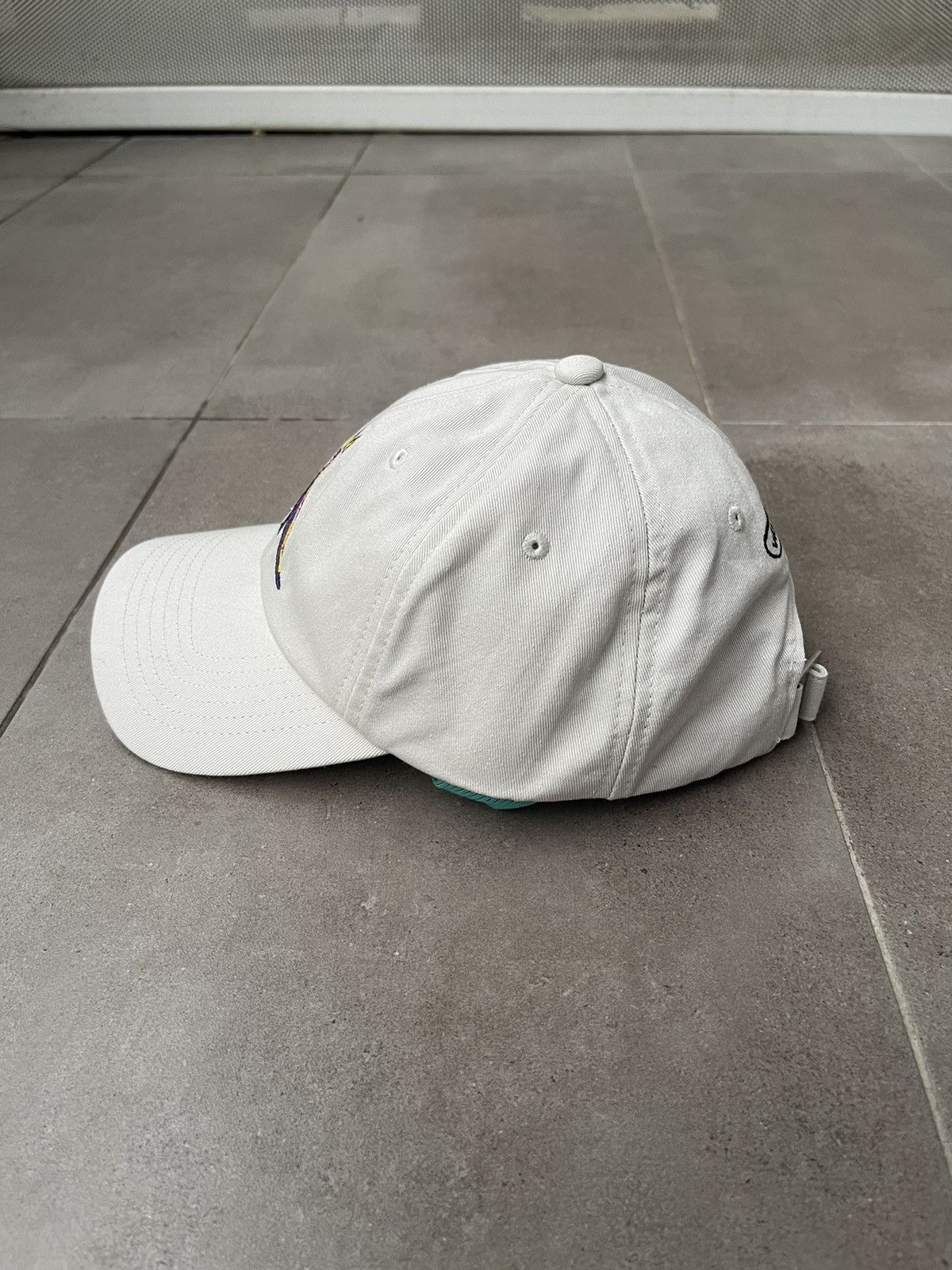 Etudes !DS! SS23 Etudes X Jean Michel Basquiat Booster Cream Cap Size ONE SIZE - 7 Thumbnail
