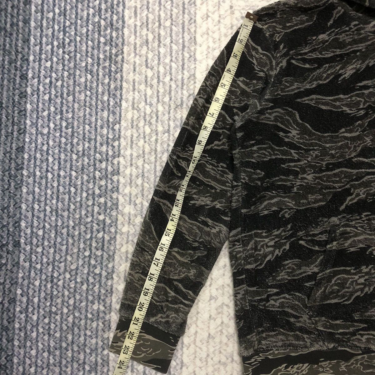 Alpha Industries Rare Distressed Alpha Industries Tiger Stripe Sweater Hoodie Size US M / EU 48-50 / 2 - 20 Thumbnail