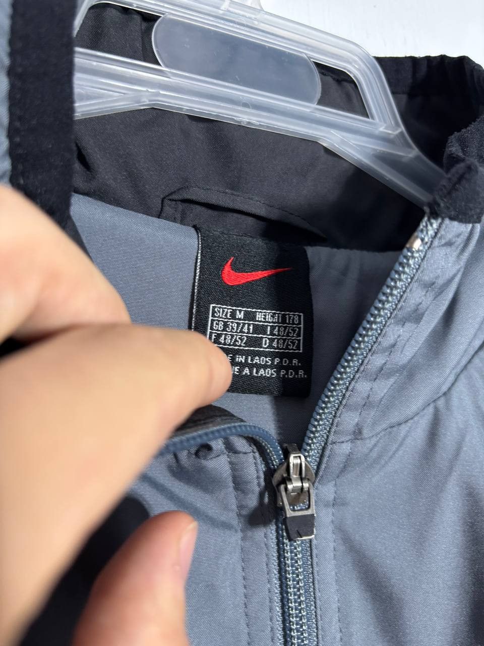 Nike Vintage 90's Nike Nylon Light Jacket Size US M / EU 48-50 / 2 - 4 Thumbnail
