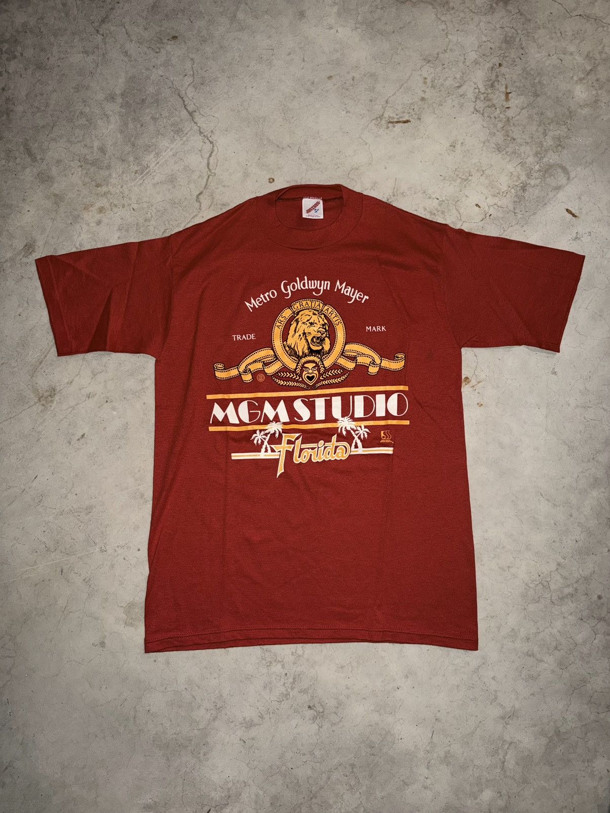 Jerzees Vintage 90s MGM Studios Florida T-shirt Size US M / EU 48-50 / 2 - 1 Thumbnail