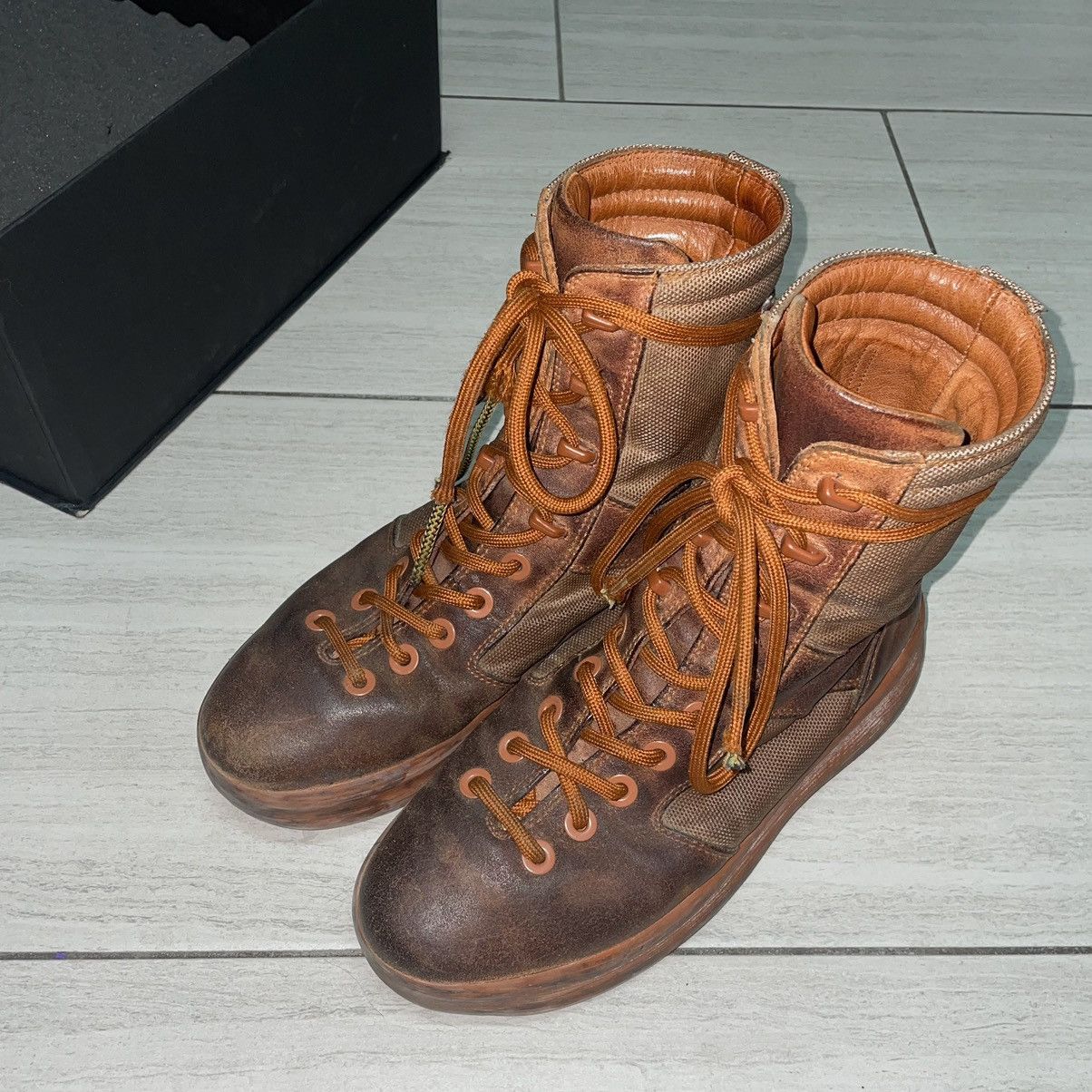 Yeezy Yeezy Season 3 Boots Waxed size 40 Size US 7 / EU 40 - 9 Thumbnail