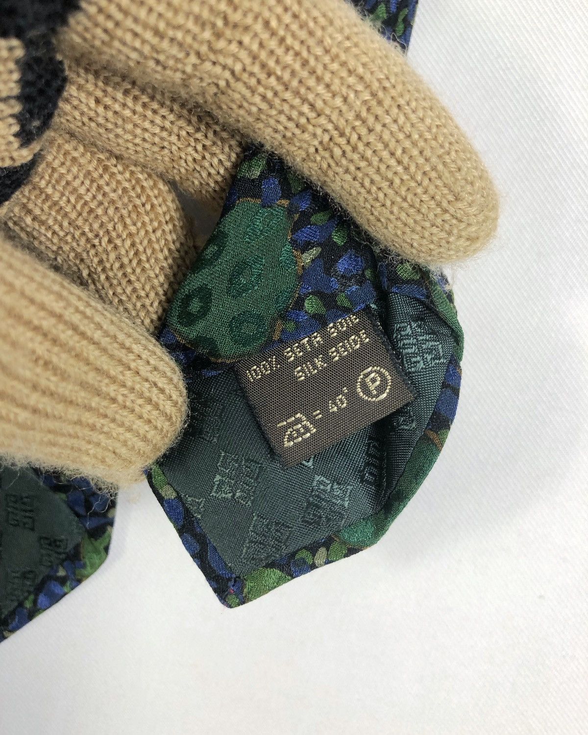 Givenchy Vintage Givenchy Gentleman Floral Silk Tie Made in Italy Size ONE SIZE - 8 Thumbnail