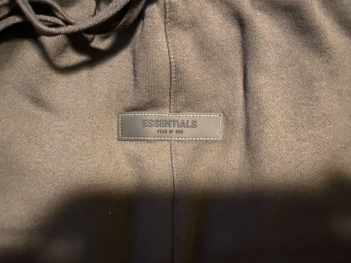 Essentials × Fear of God Essentials FOG Off Black Shorts Size Small Size US 30 / EU 46 - 4 Thumbnail