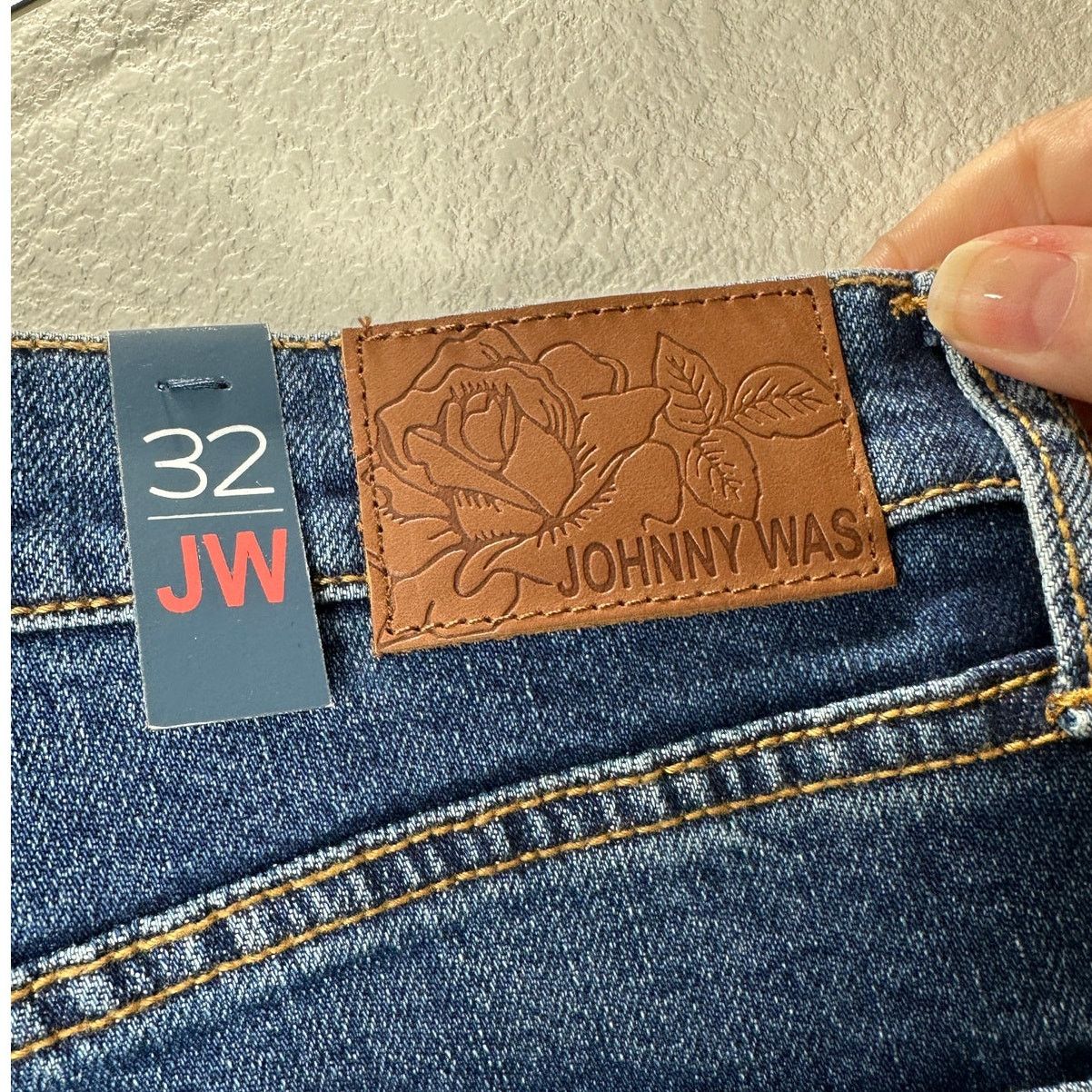 Johnny Was NWT Johnny Was Avery Cropped Baby Boot Mid Rise Slim Jean 32 Size 32" / US 10 / IT 46 - 13 Thumbnail