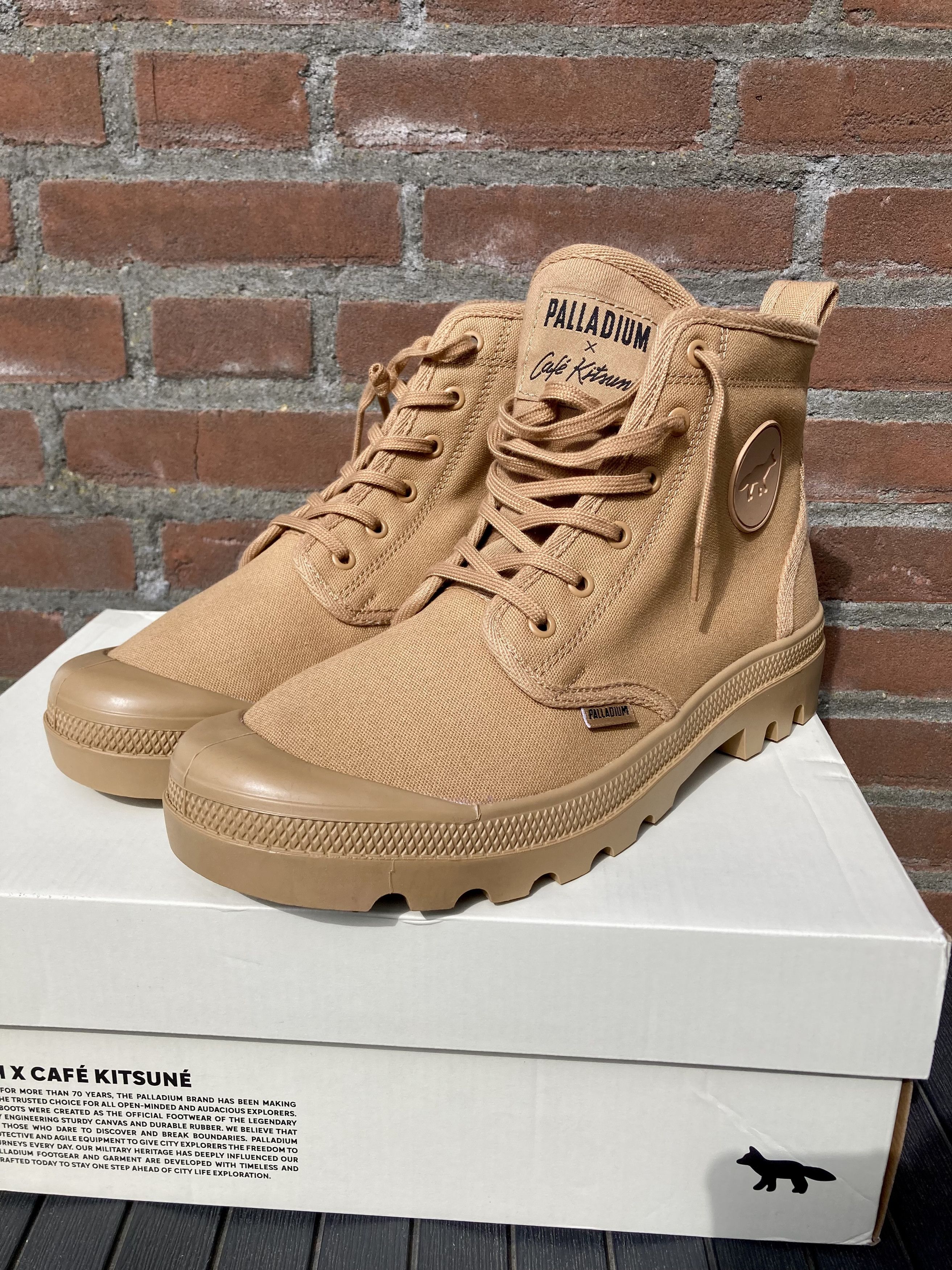 image of Maison Kitsune x Palladium Pallabrousse Palladium Café Kitsune 10 43 France New Shoes in Brown