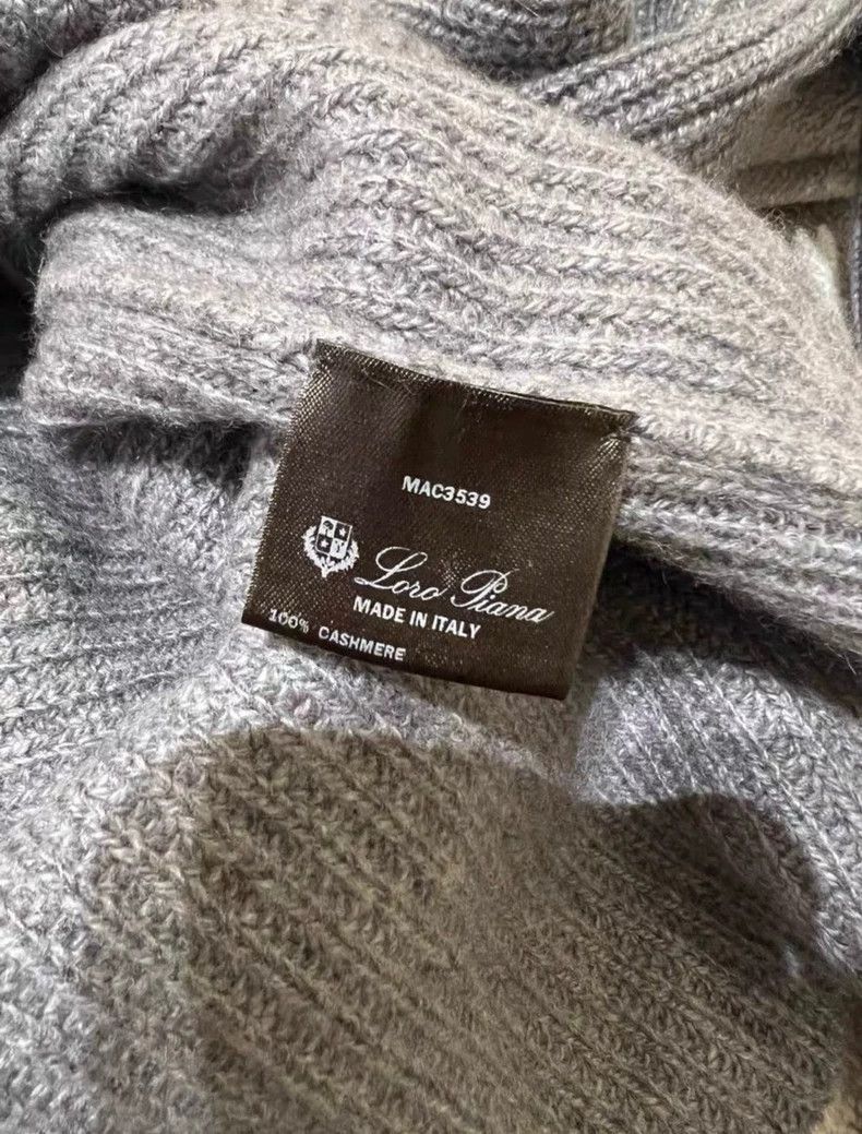 Loro Piana LORO PIANA Classic grey V-neck cashmere sweater Size M / US 6-8 / IT 42-44 - 8 Thumbnail