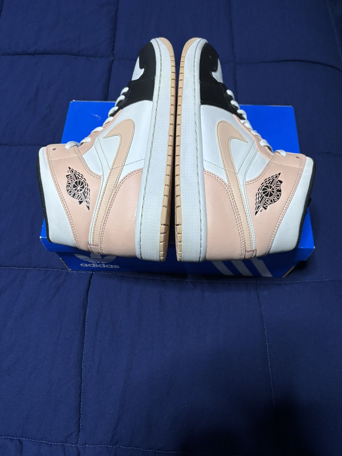 Jordan Brand Air Jordan 1 Mid Crimson Tint 2021 Size 11.5 Size US 11.5 / EU 44-45 - 3 Thumbnail