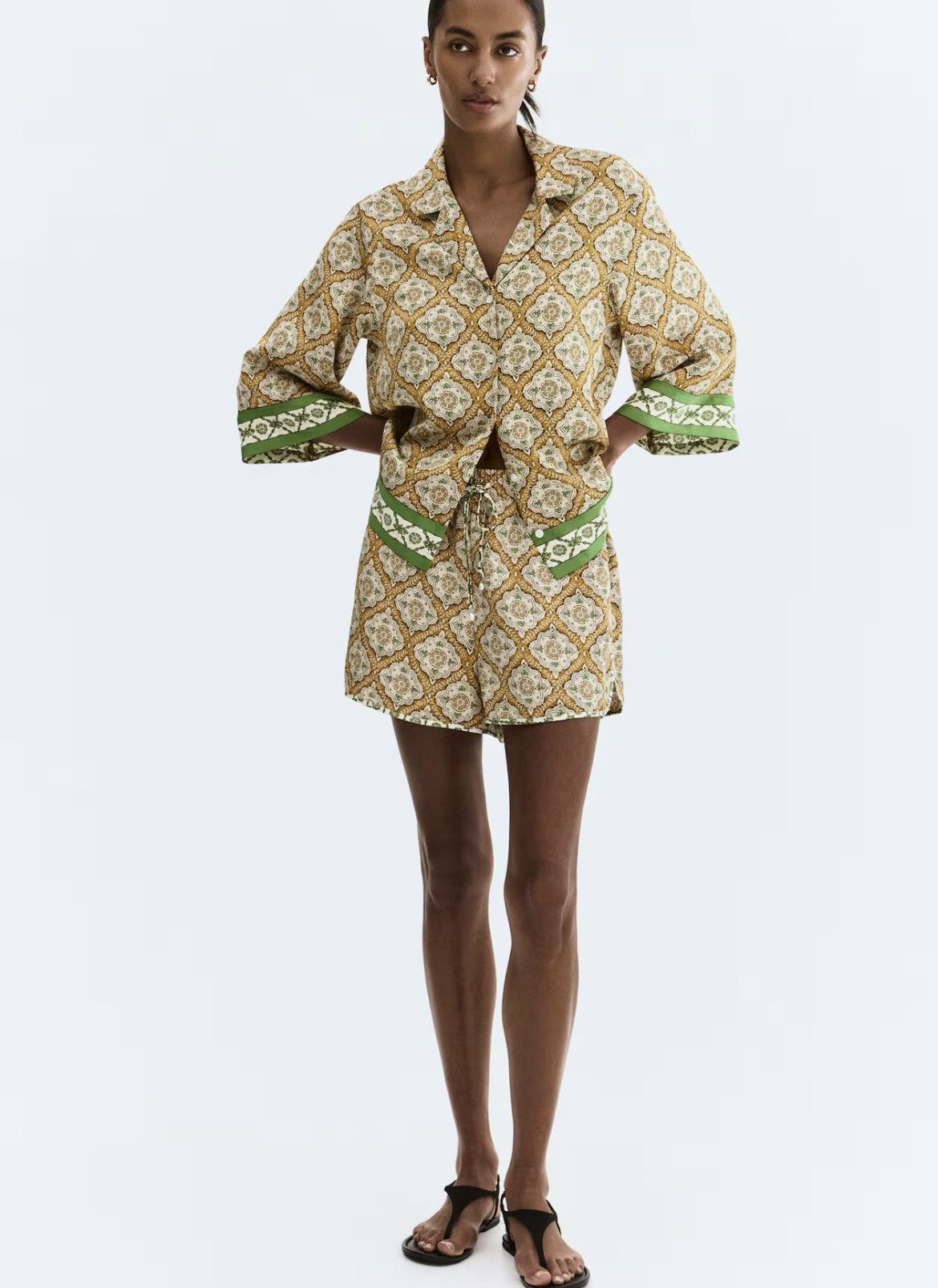 H&M H&M Resort Shirt & Matching Shorts Set Size L / US 10 / IT 46 - 1 Thumbnail